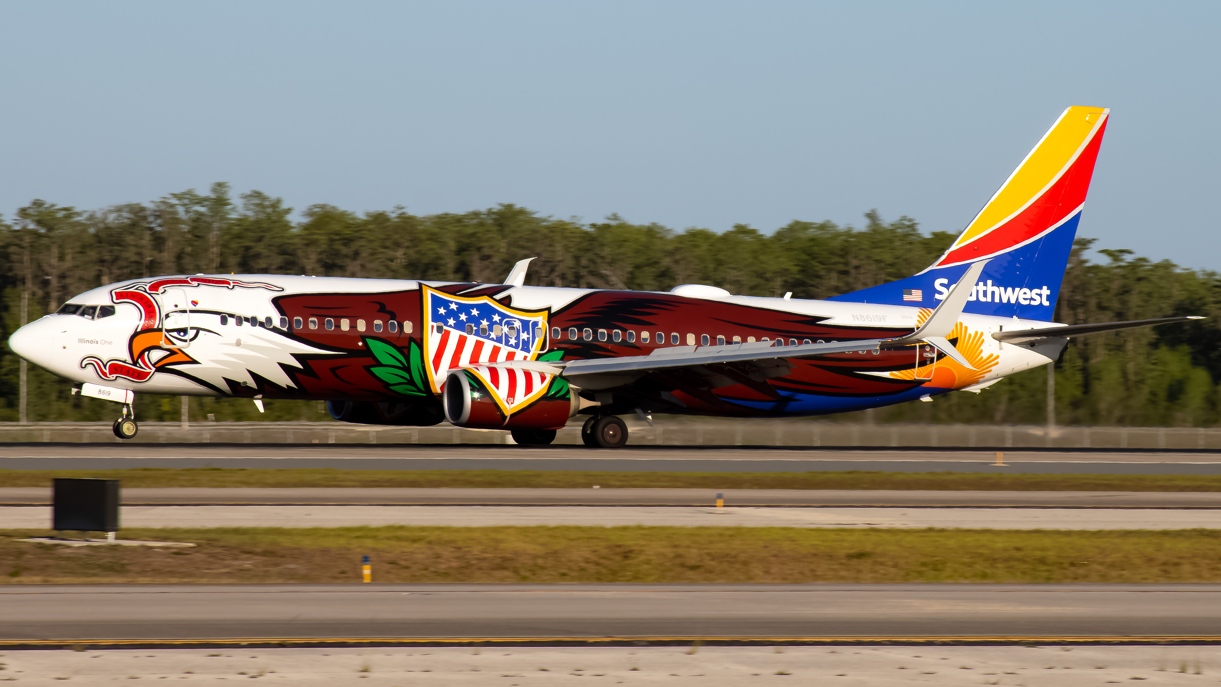 Full size: Southwest Airlines Boeing 737-800 N8619F at Orlando International Airport