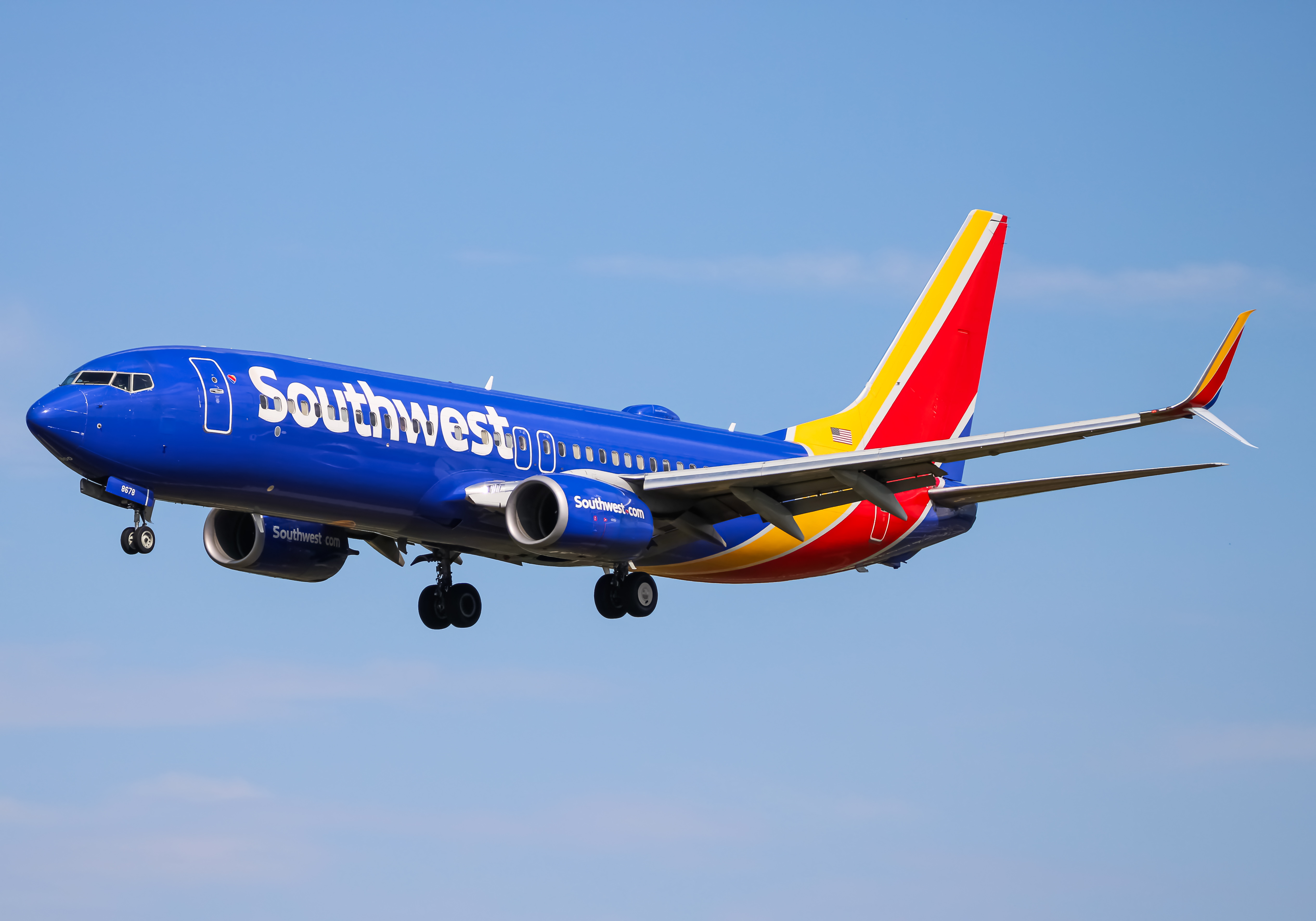 Full size: Southwest Airlines Boeing 737-800 N8678E at Baltimore/Washington International Thurgood Marshall Airport