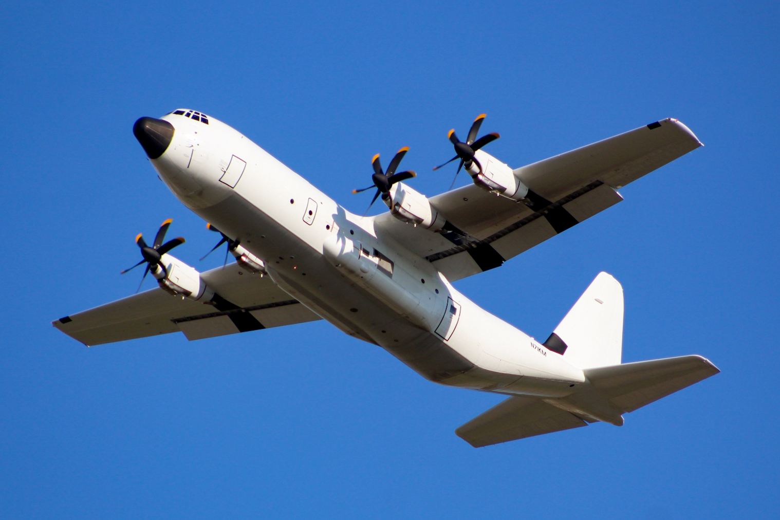Full size: Pallas Aviation Lockheed Martin LM-100J N71KM at Fort Worth Alliance Airport