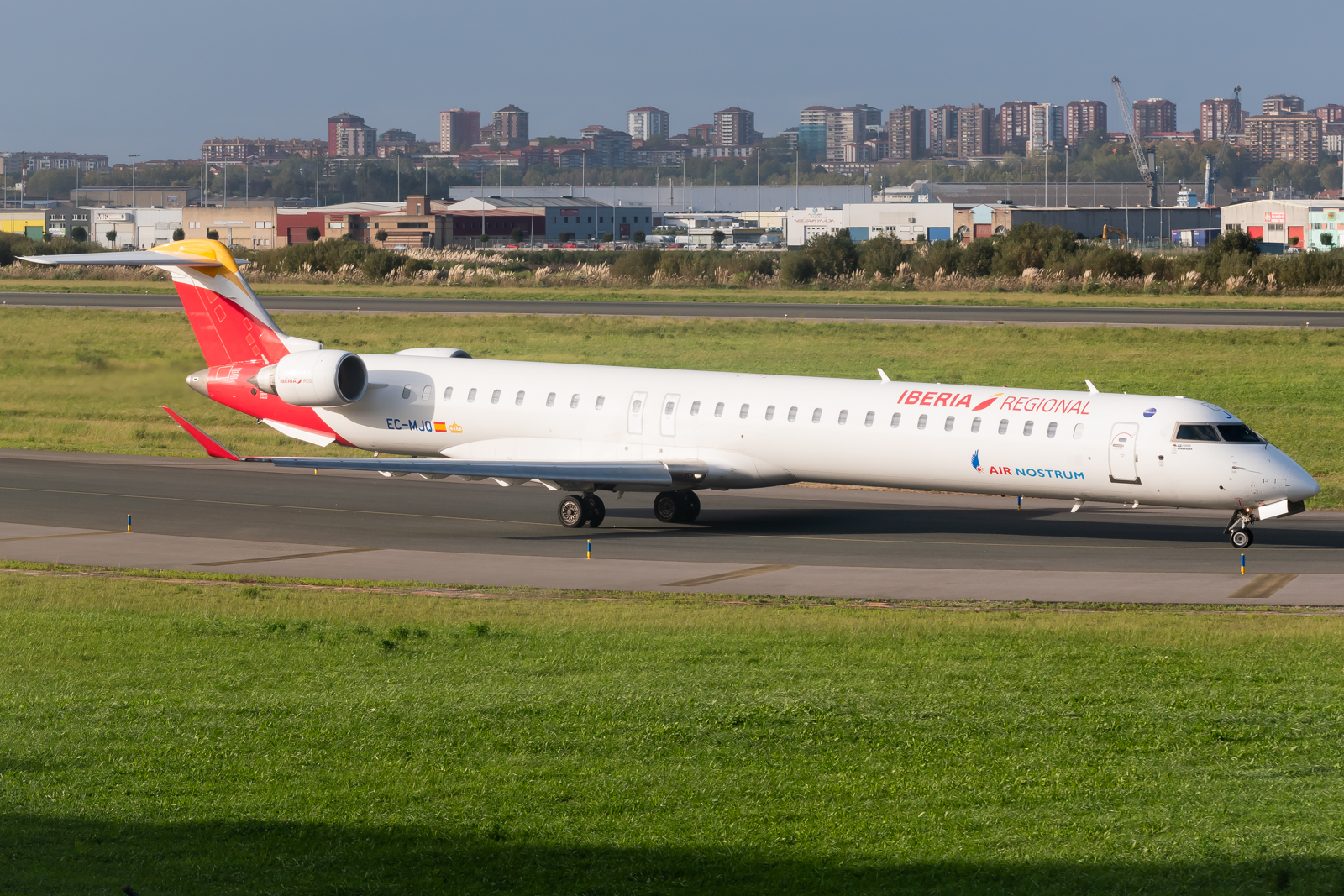 Full size: Air Nostrum Mitsubishi CRJ-1000 EC-MJQ at Santander Airport