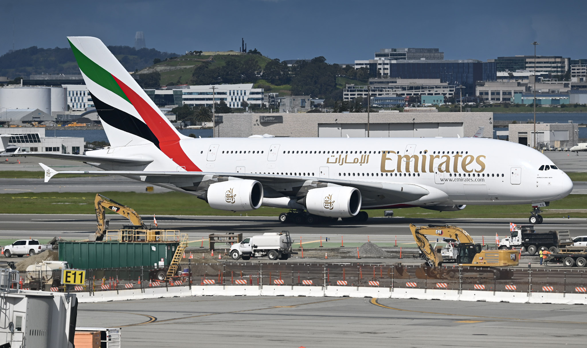 Full size: Emirates Airbus A380-800 A6-EVQ at San Francisco International Airport