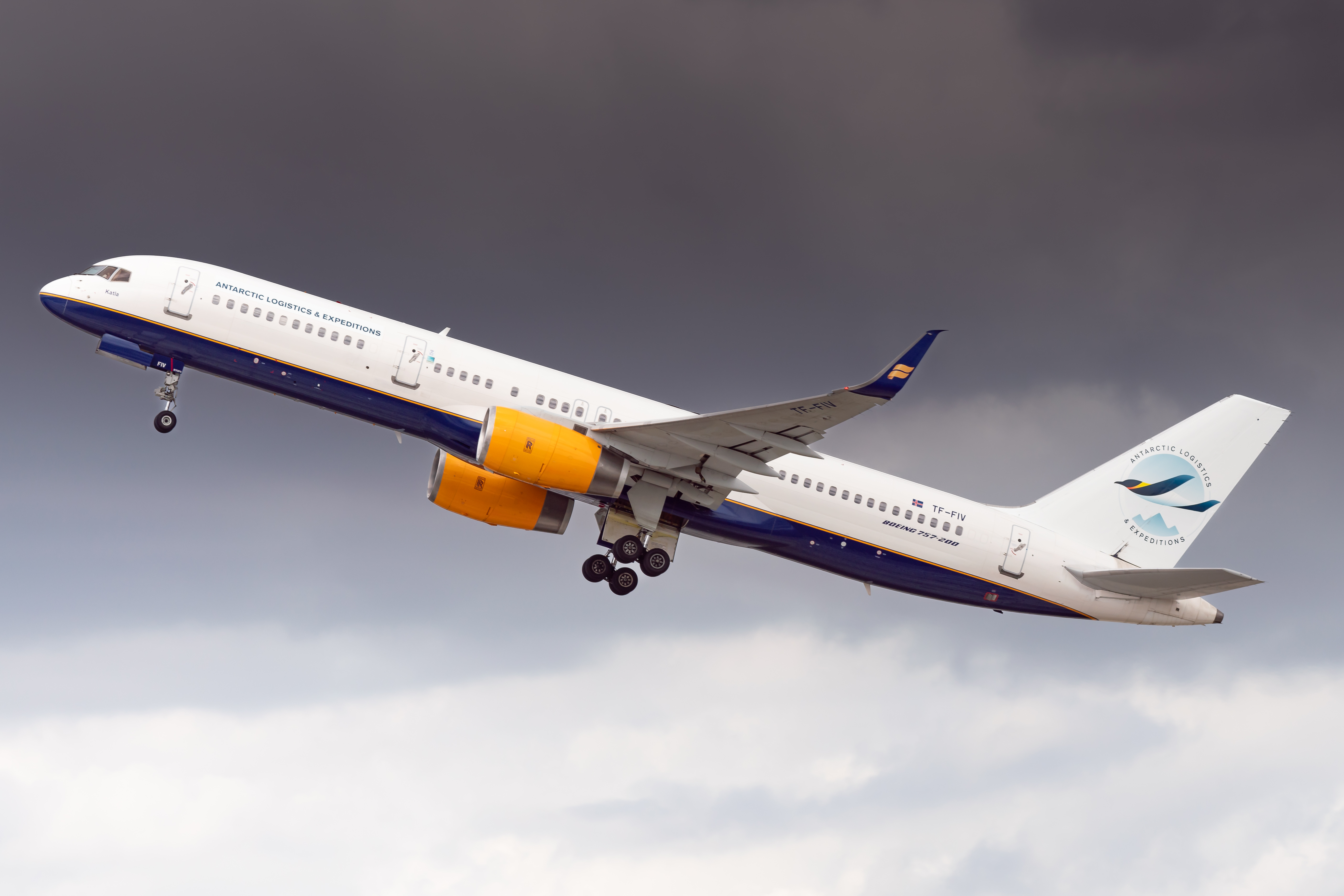 Full size: Icelandair Boeing 757-200 TF-FIV at Fort Lauderdale/Hollywood International Airport