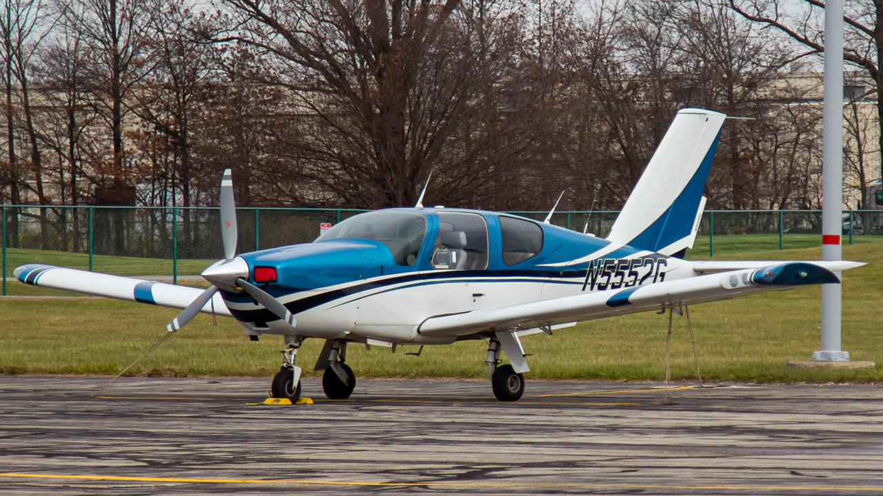 Full size: PRIVATE Socata TB-20 N5552G at Delaware Municipal Airport