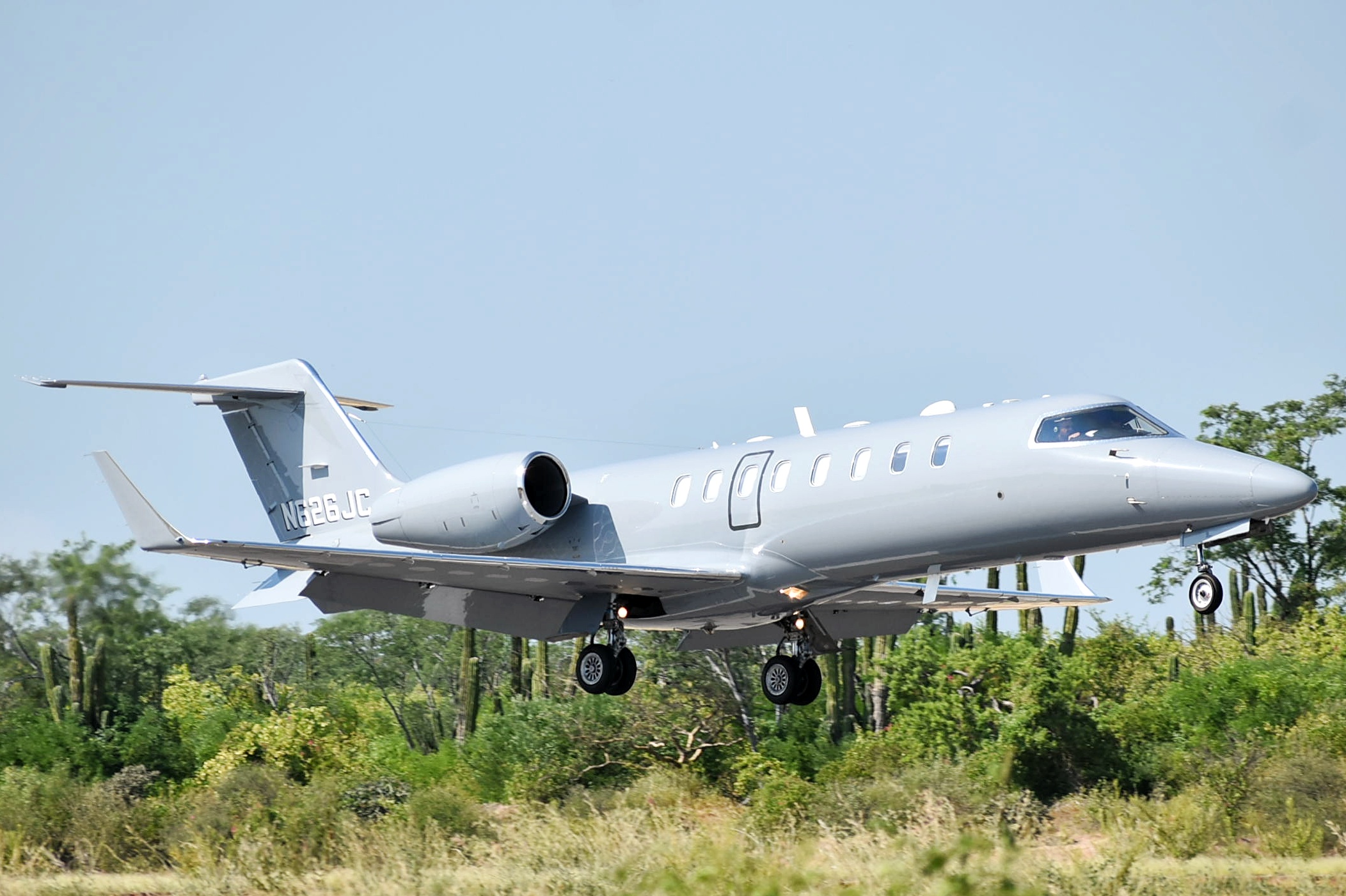Full size: PRIVATE Learjet 45 N626JC at Aeropuerto de Cabo San Lucas Internacional