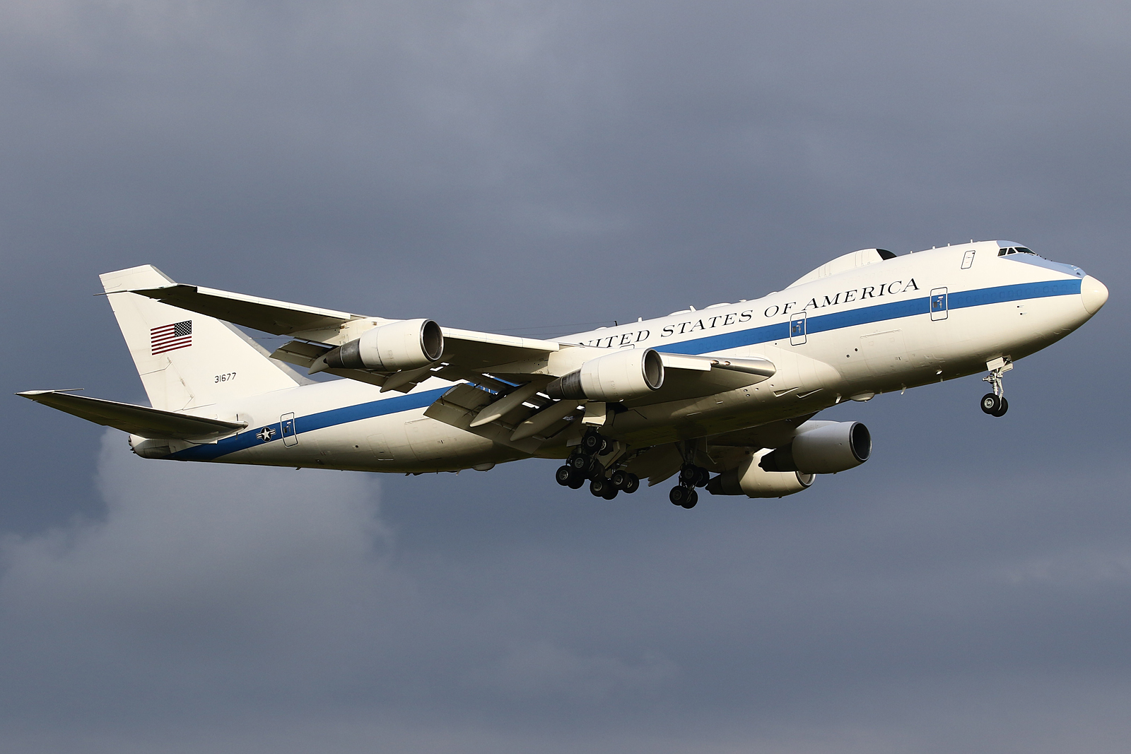 Full size: USAF - United States Air Force Boeing E-4B Nightwatch 73-1677 at Brussels Airport