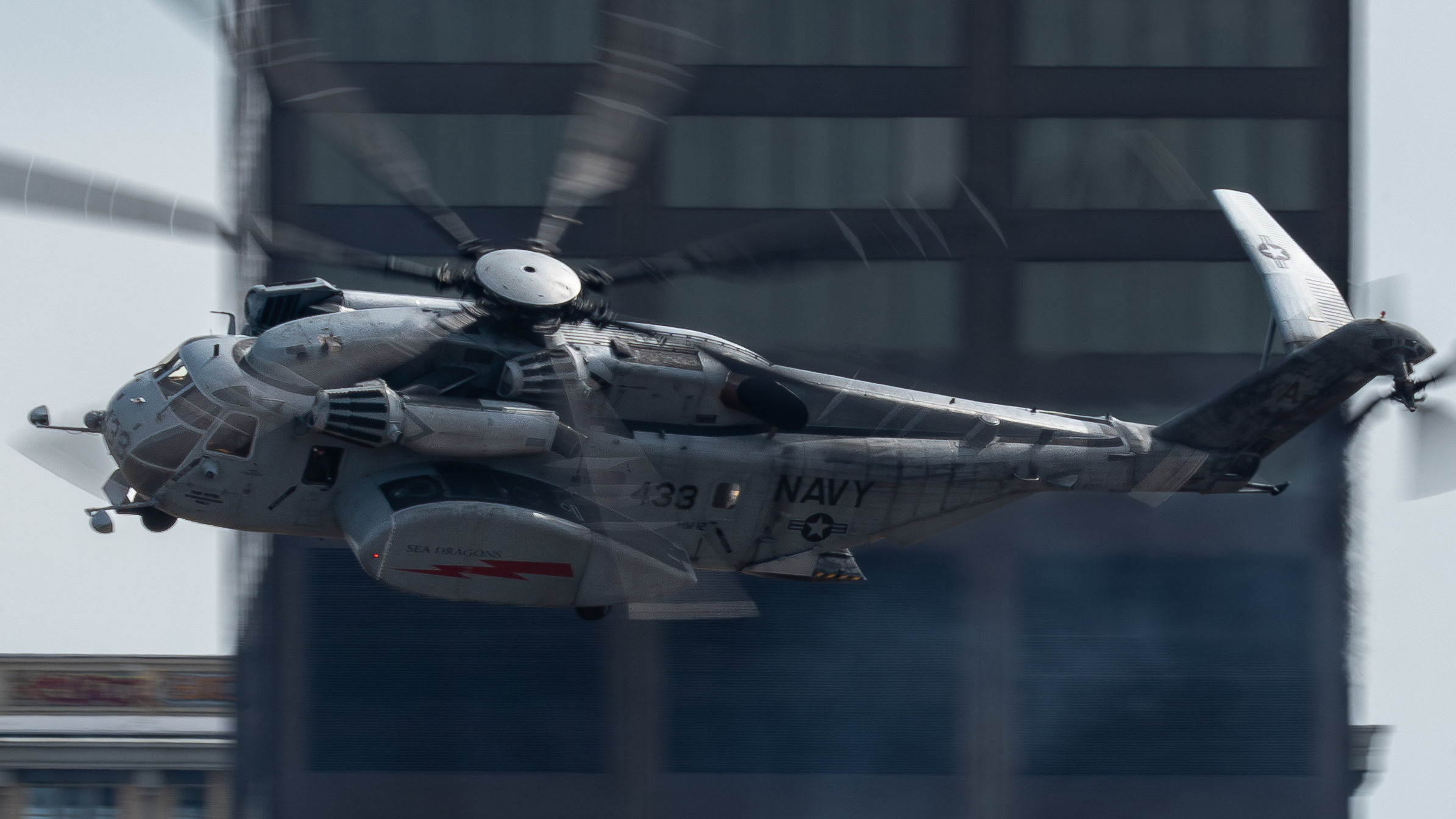 Full size: USN - United States Navy Sikorsky MH-53E Sea Dragon 163057 at Not Applicable