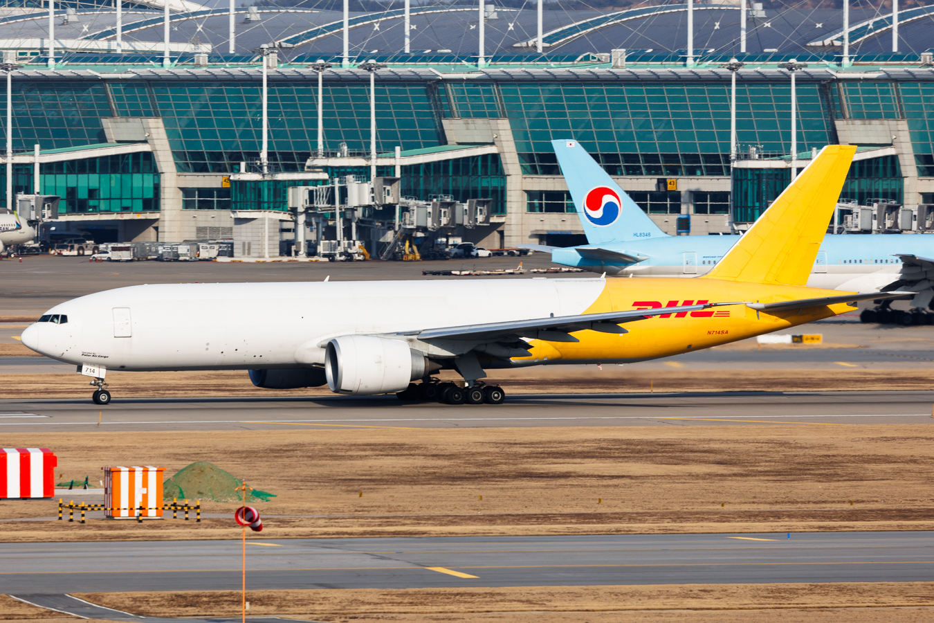 Full size: Polar Air Cargo Boeing 777-F N714SA at Seoul-Incheon International Airport