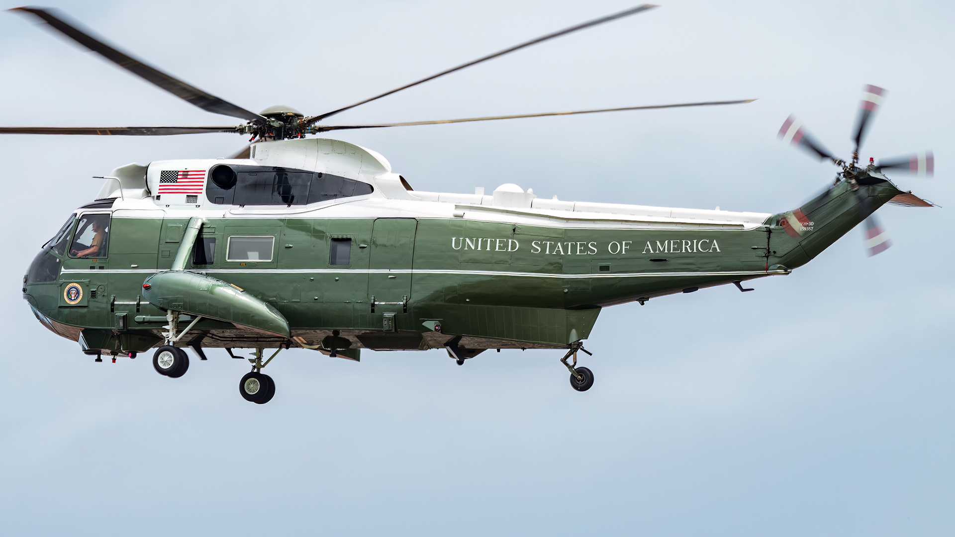Full size: USMC - United States Marine Corp Sikorsky VH-3D 159357 at Not Applicable