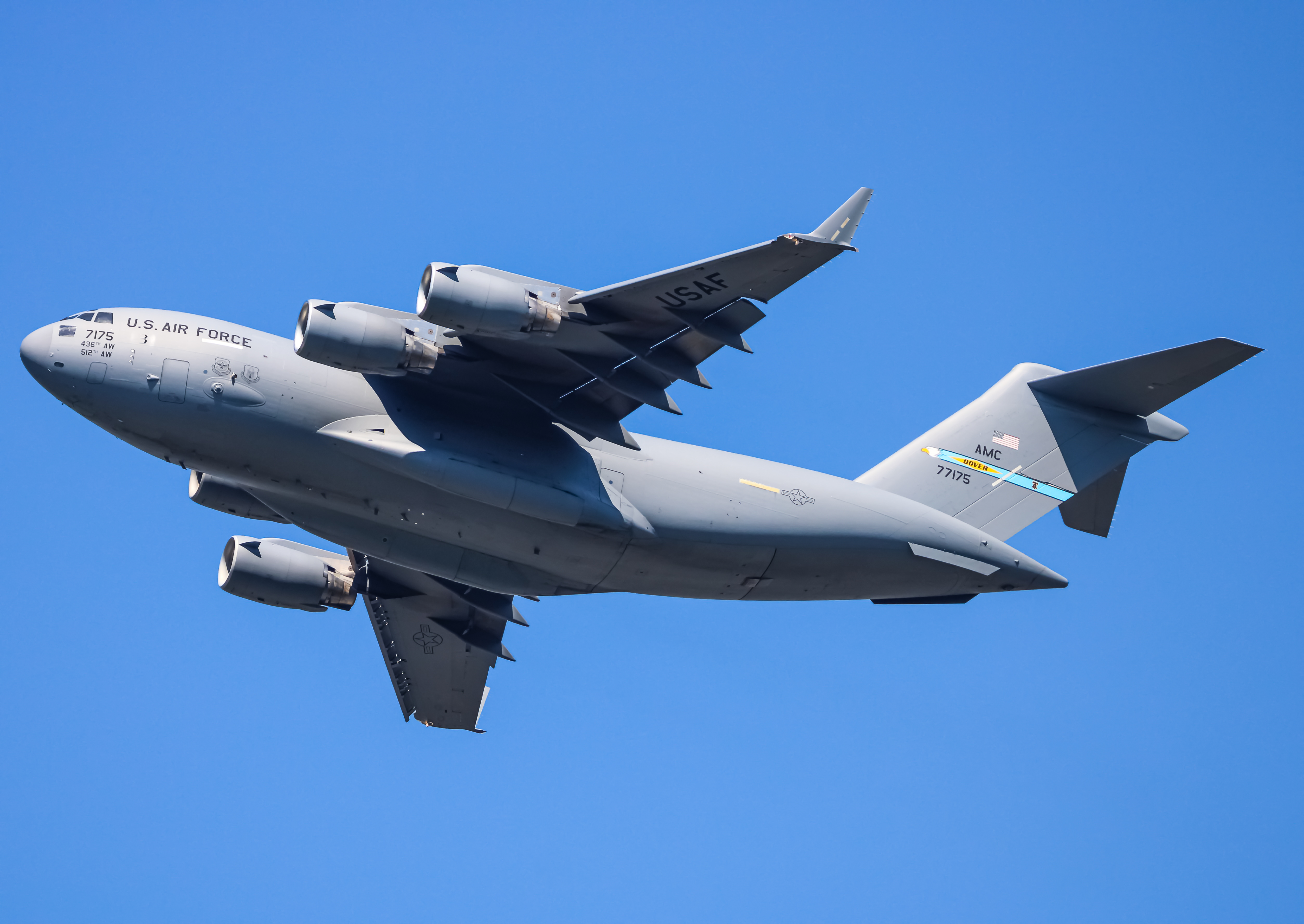 Full size: USAF - United States Air Force Boeing C-17 Globemaster III 07-7175 at Joint Base Andrews