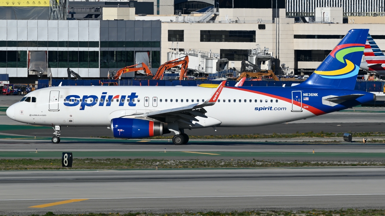 Full size: Spirit Airlines Airbus A320 N636NK at Los Angeles International Airport