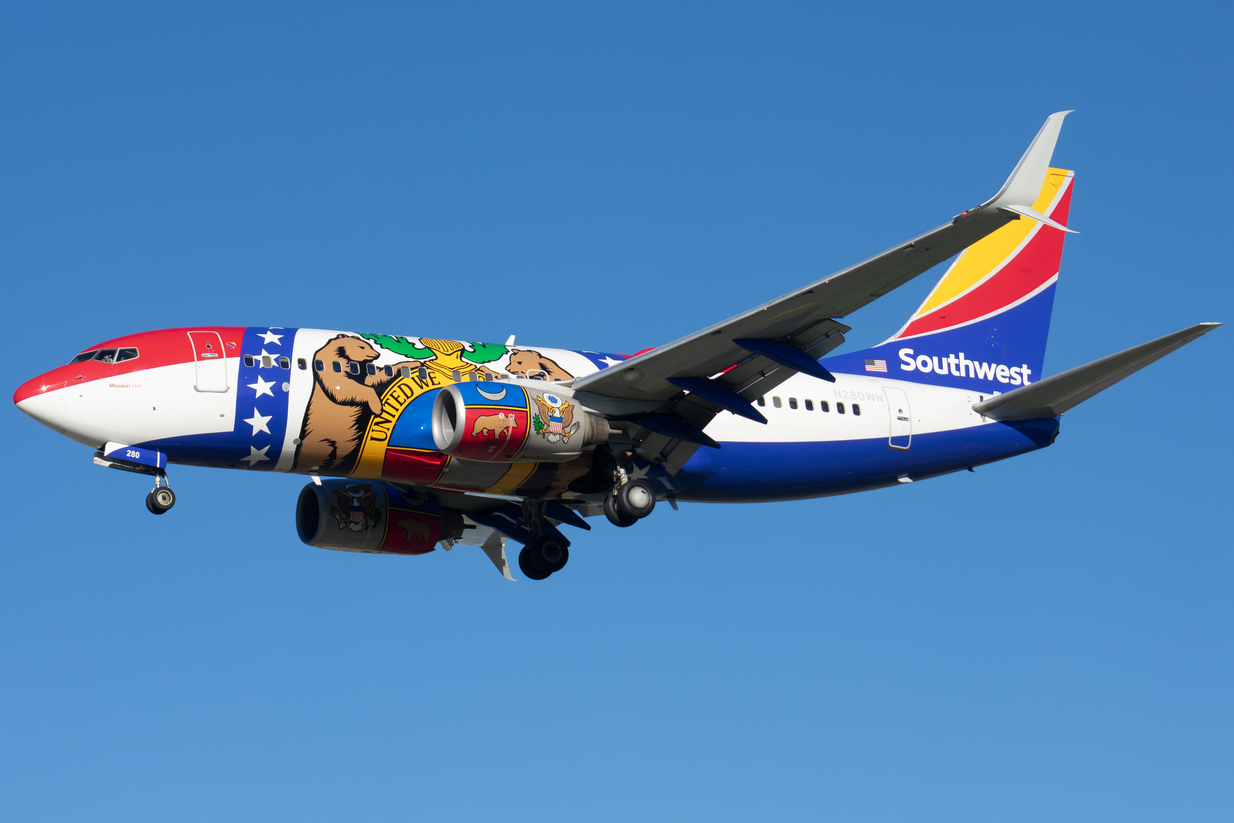 Full size: Southwest Airlines Boeing 737-700 N280WN at Norman Y Mineta San Jose International Airport