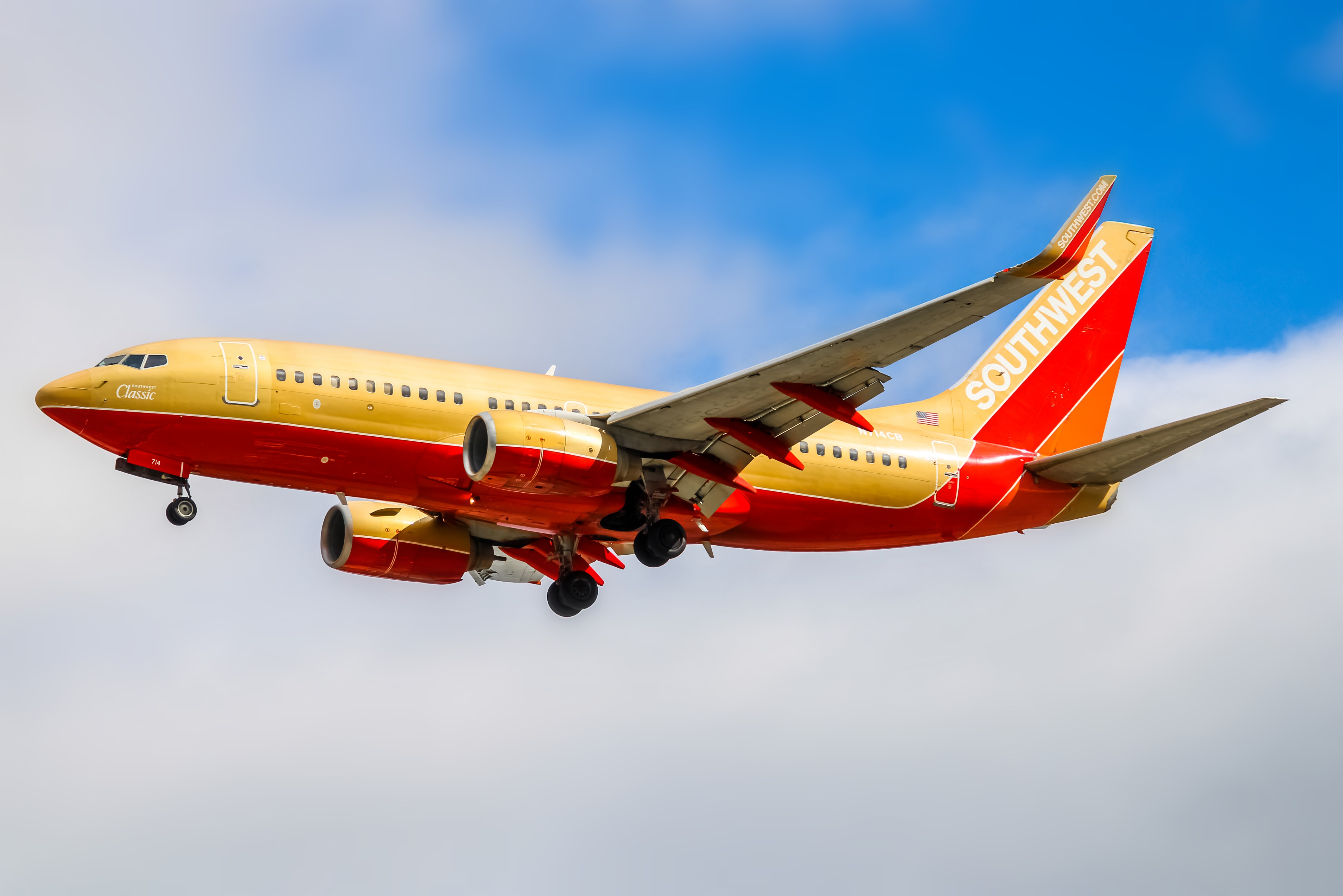 Full size: Southwest Airlines Boeing 737-700 N714CB at Baltimore/Washington International Thurgood Marshall Airport