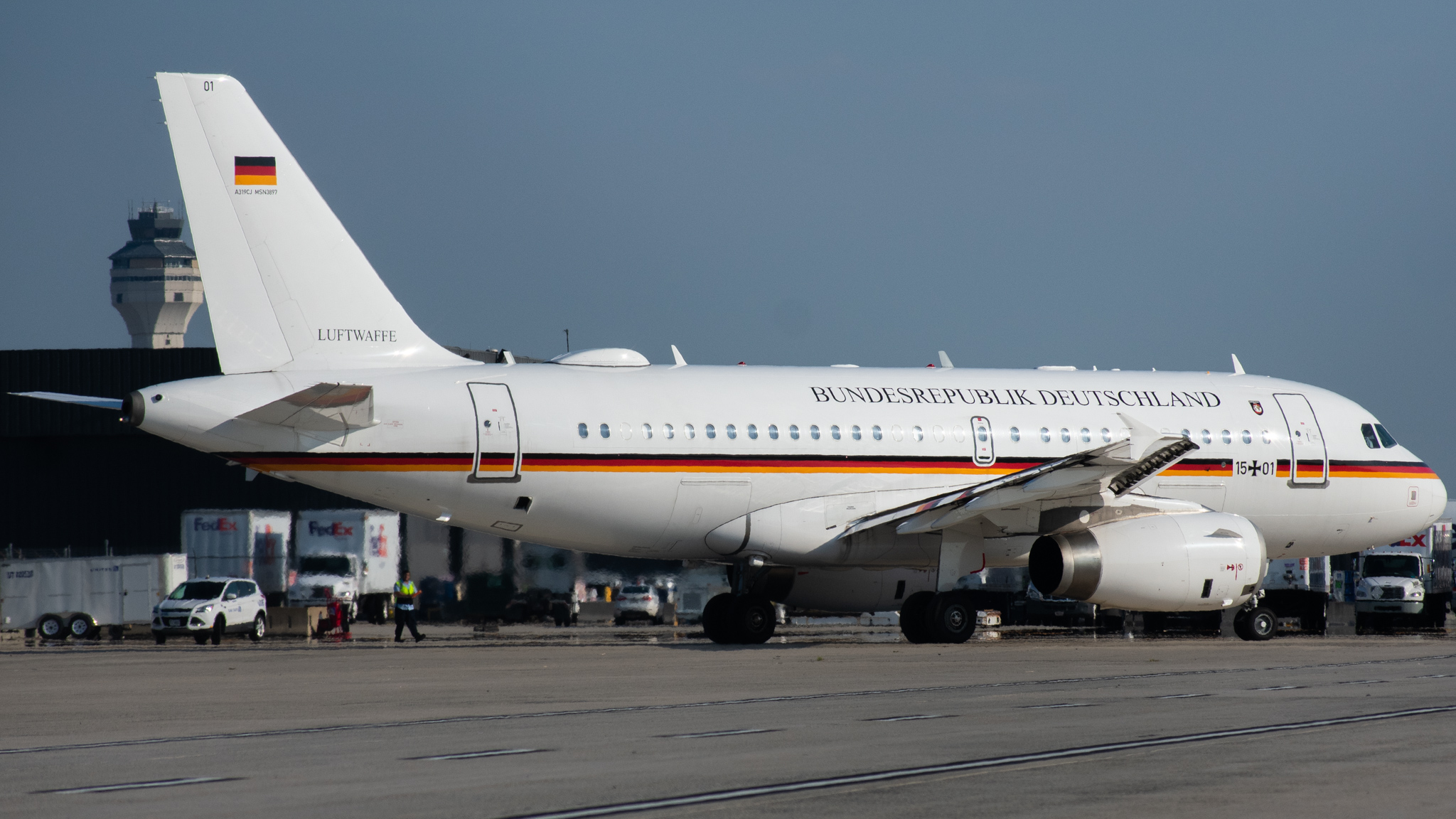 Full size: German Air Force Airbus A319 15+01 at Washington Dulles International Airport