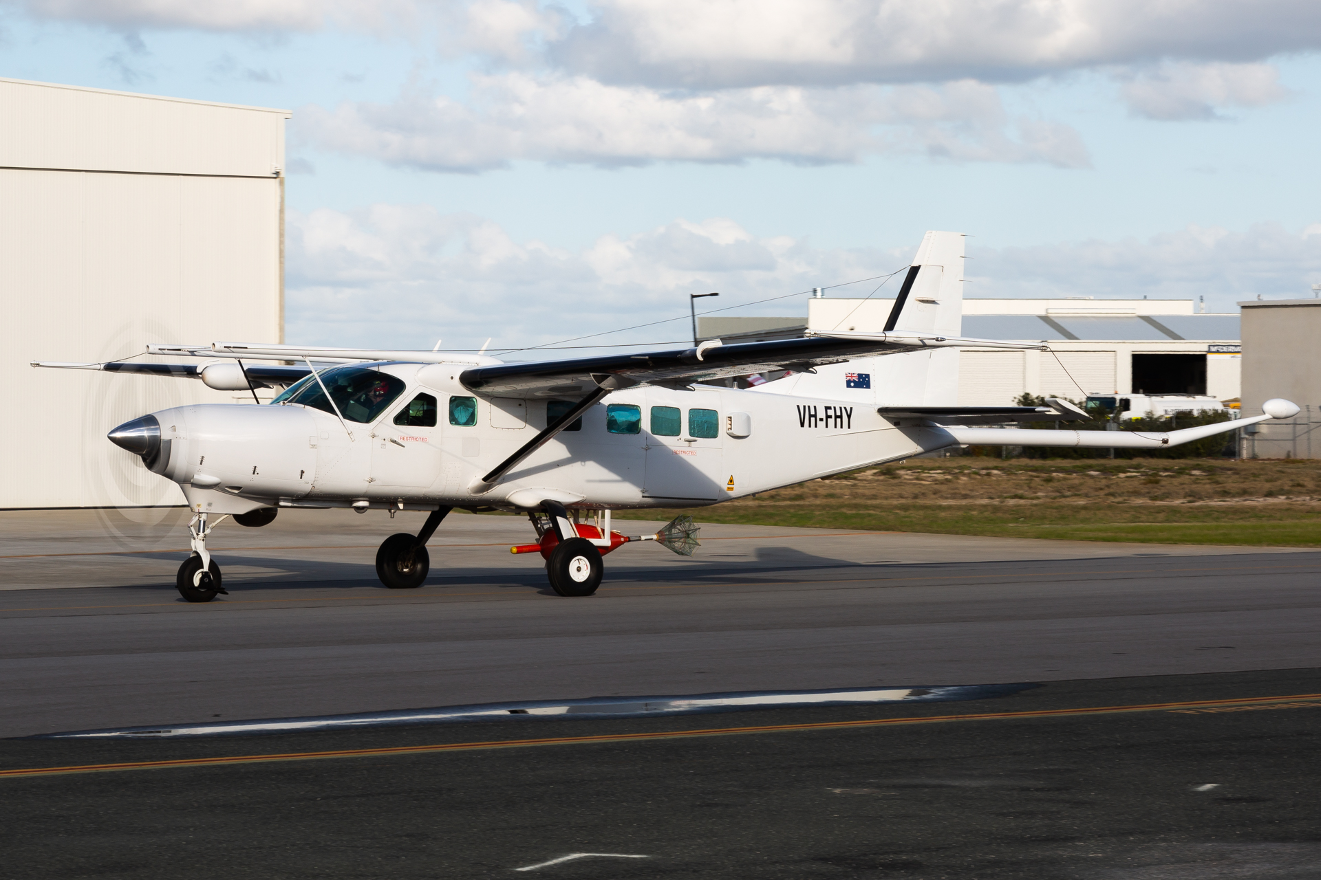 Full size: PRIVATE Cessna 208 Grand Caravan VH-FHY at Perth Jandakot Airport