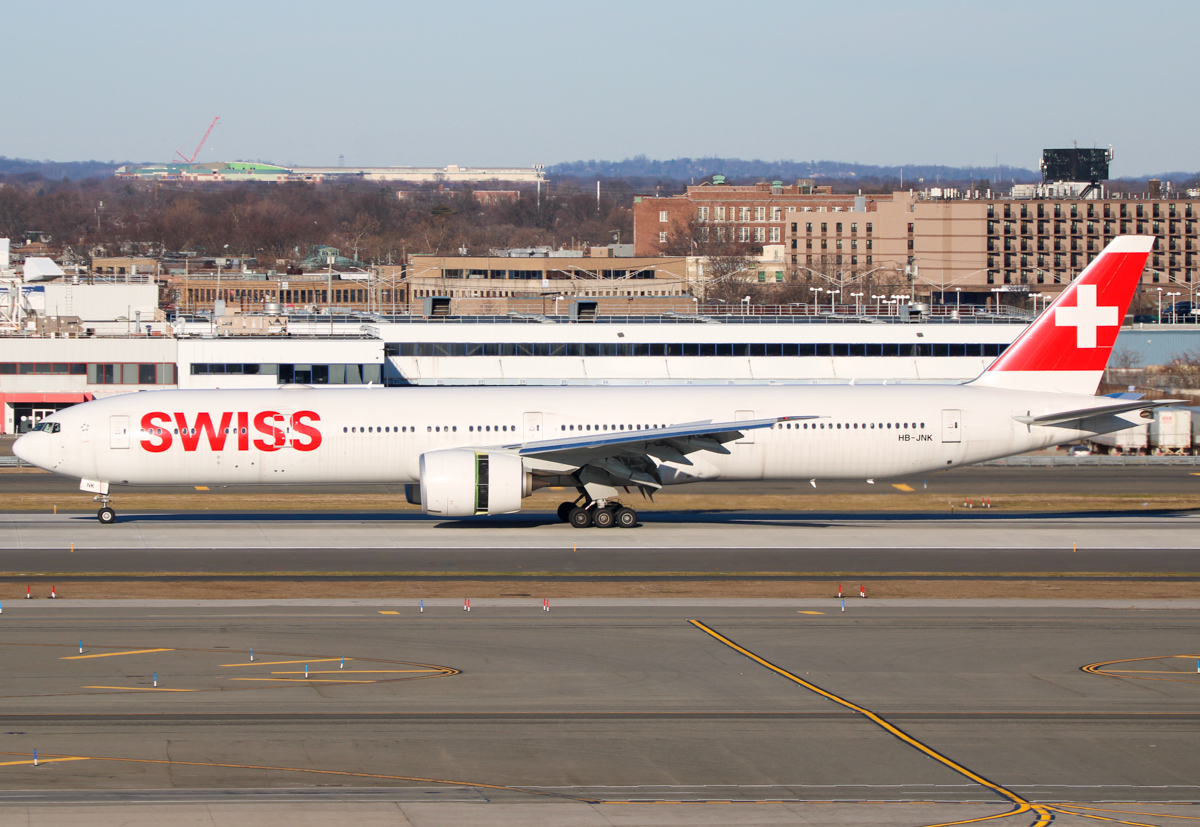 Full size: Swiss International Air Lines Boeing 777-300ER HB-JNK at John F. Kennedy International Airport