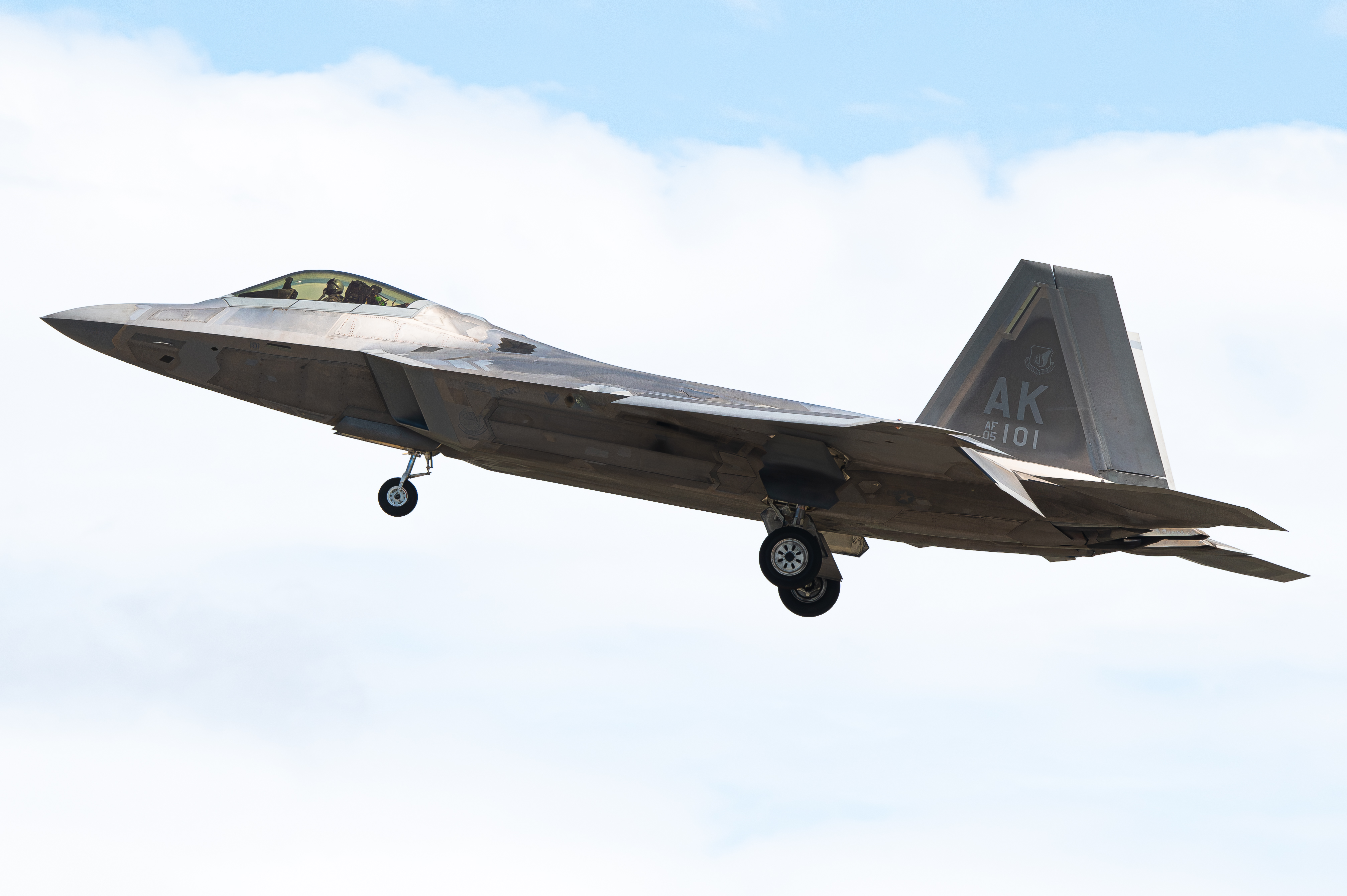 Full size: USAF - United States Air Force Lockheed Martin F-22A Raptor 05-4101 at North Island NAS