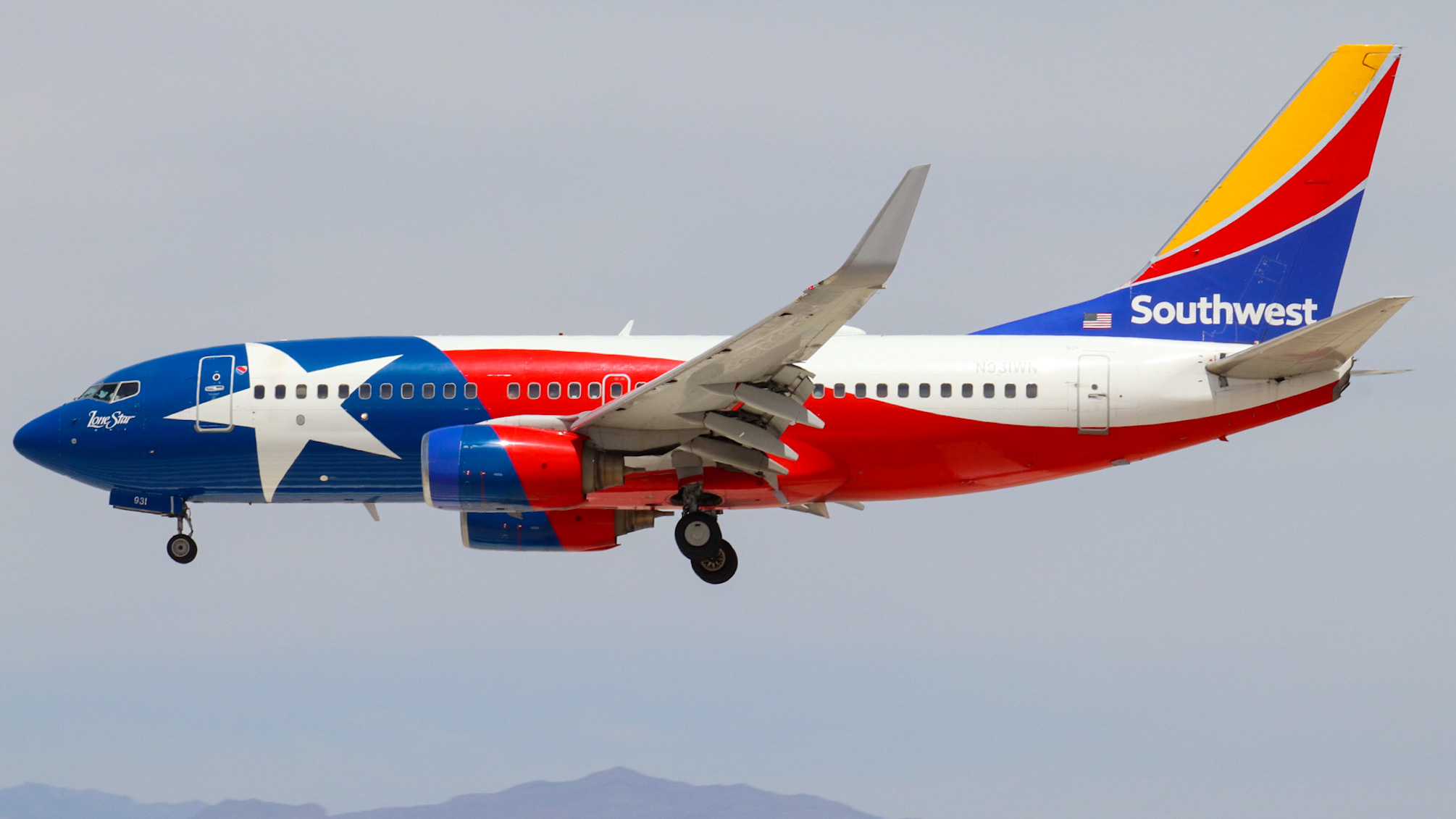 Full size: Southwest Boeing 737-700 N931WN at Harry Reid International Airport