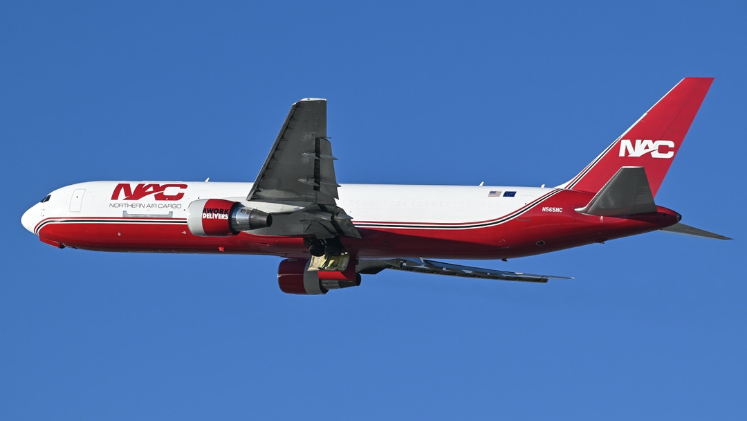 Full size: Northern Air Cargo Boeing 767-300 N565NC at Los Angeles International Airport