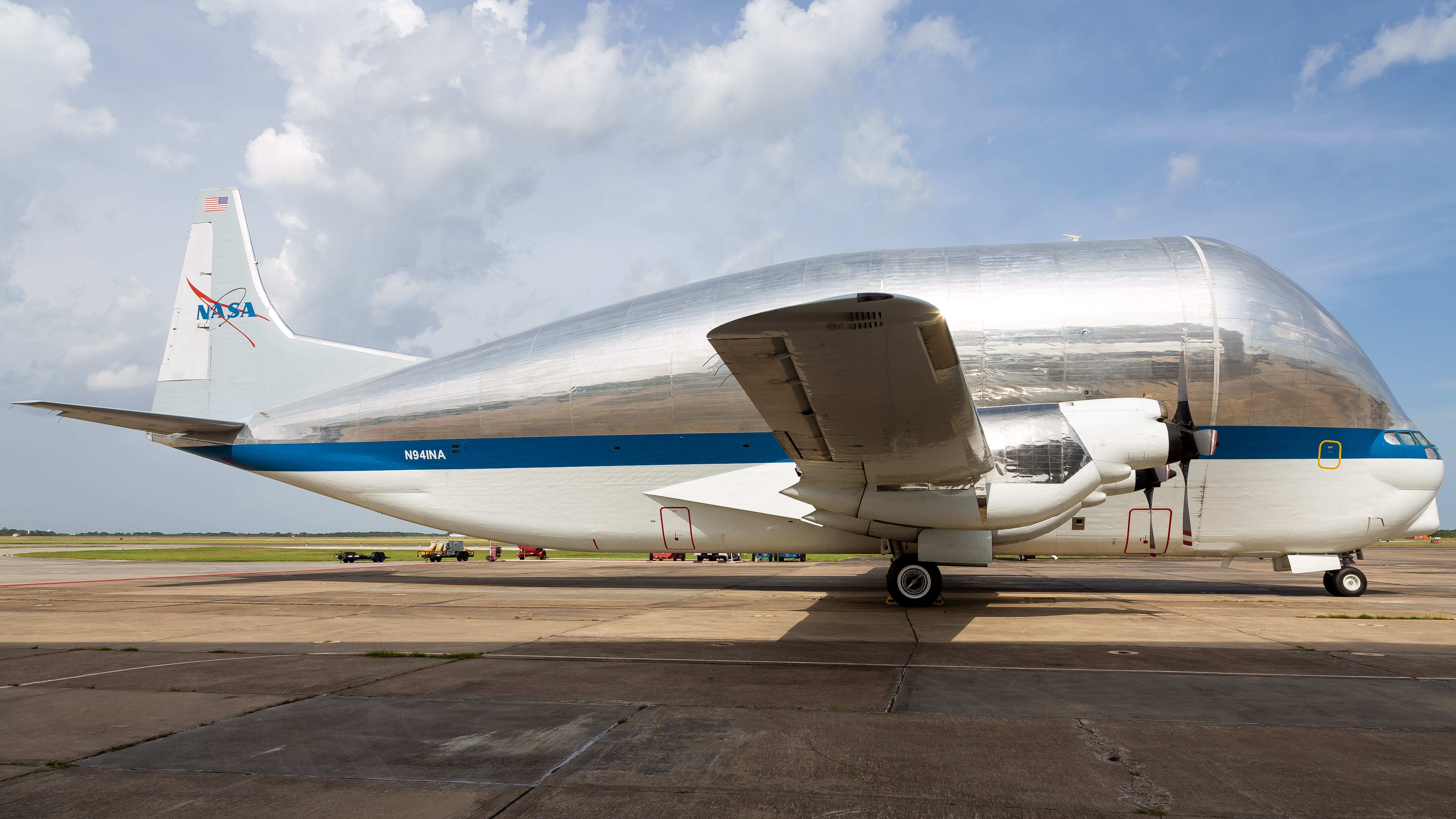 Full size: NASA Boeing B-377 SGT Super Guppy Turbine N941NA at Ellington Airport
