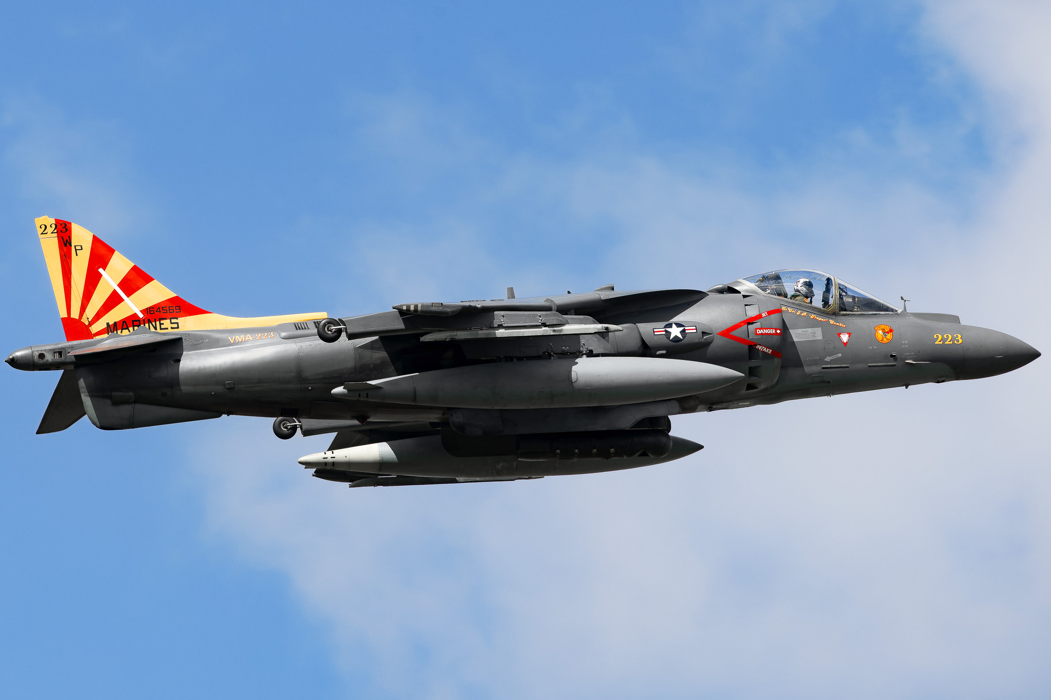 Full size: USMC - United States Marine Corp McDonnell Douglas AV-8B Harrier II 164569 at Tampa International Airport