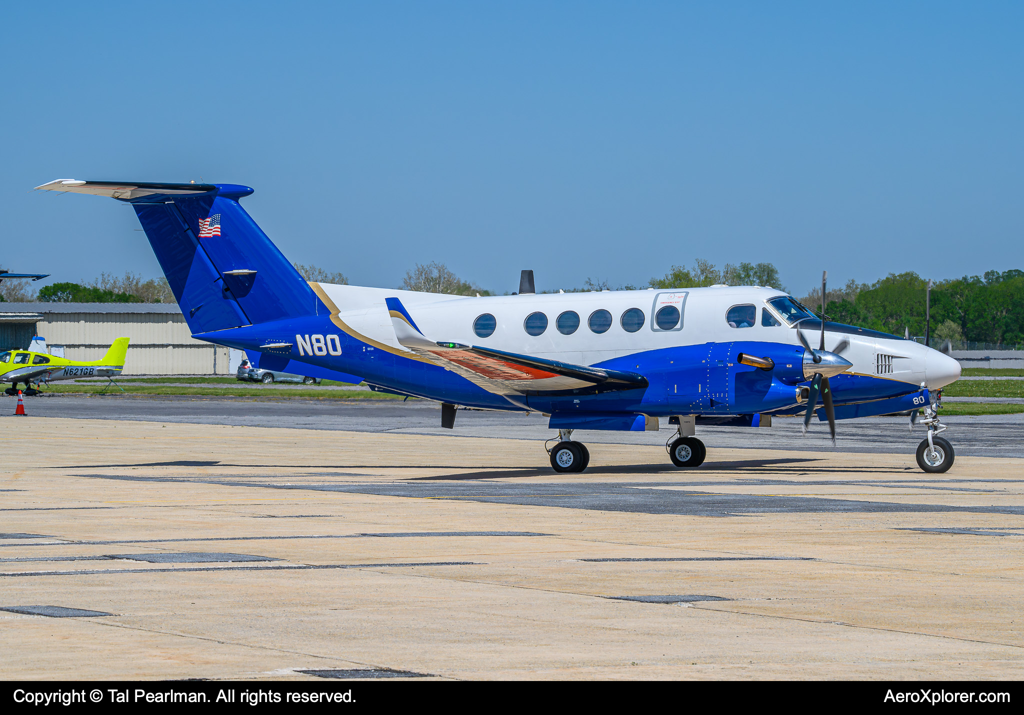 Full size: FAA Beechcraft King Air 350 N80 at Frederick Municipal Airport