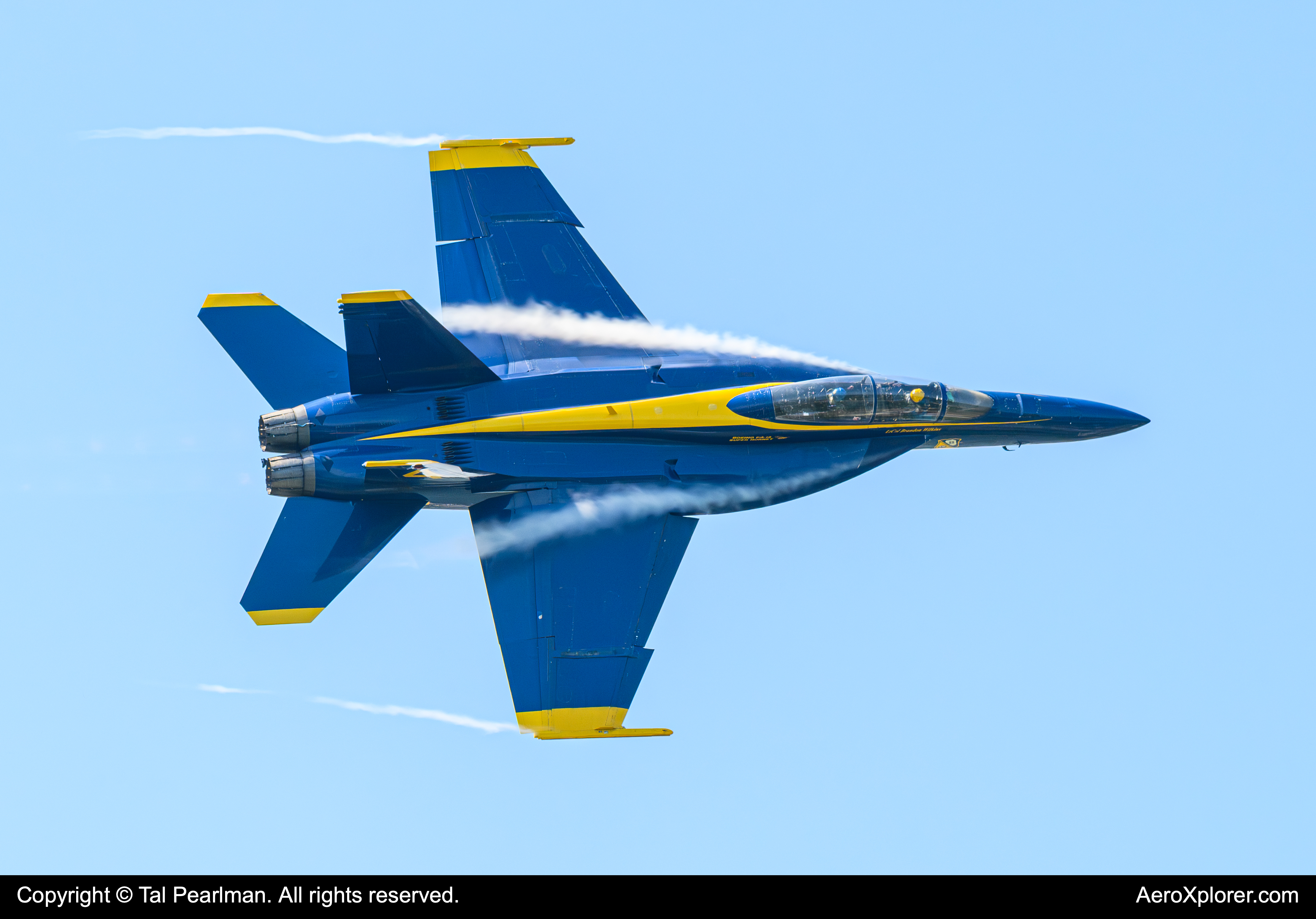 Full size: US Navy Boeing F/A-18E/F Super Hornet 165679 at Not Applicable