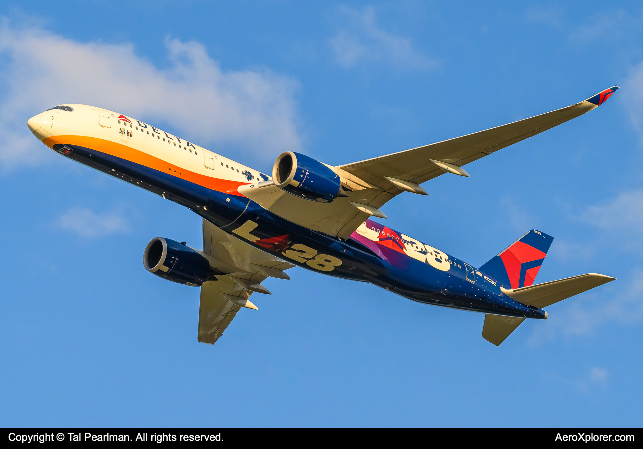 Full size: Delta Airlines Airbus A350-900 N522DZ at Wittman Regional Airport