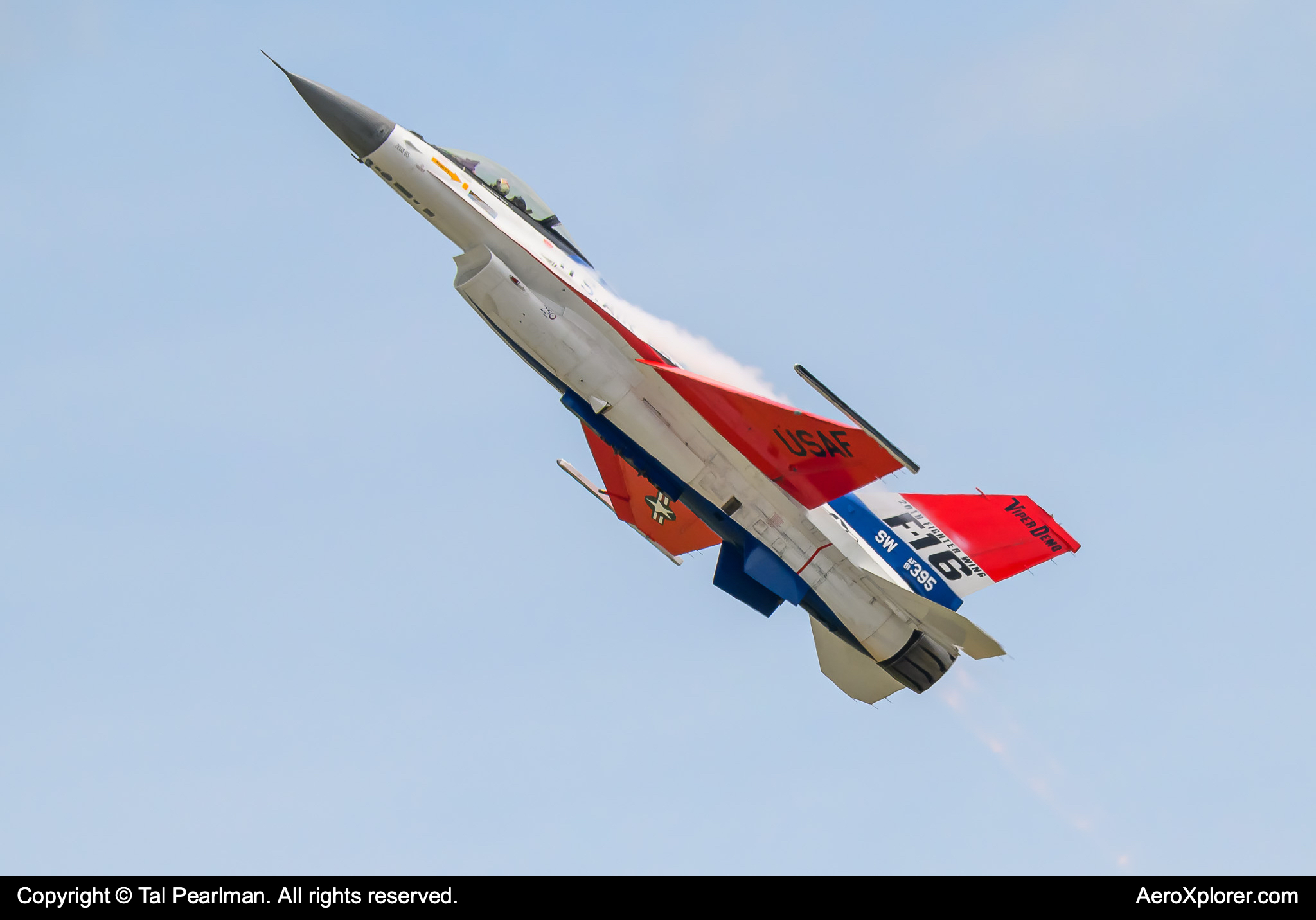 Full size: USAF - United States Air Force General Dynamics F-16 Fighting Falcon 91-0395 at Patuxent River Naval Air Station