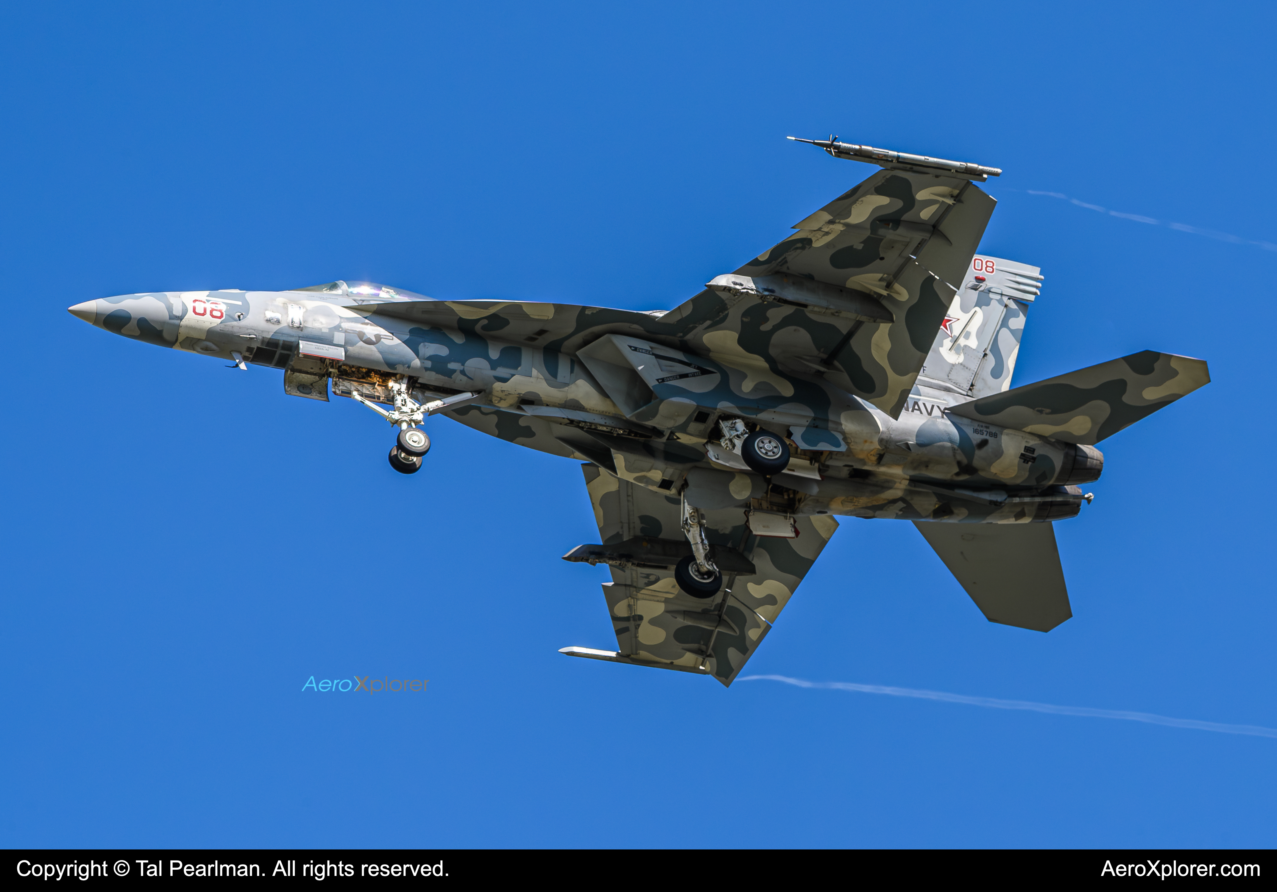 Full size: USN - United States Navy Boeing F/A-18E/F Super Hornet 16-5788 at Oceana Naval Air Station (Apollo Soucek Field)