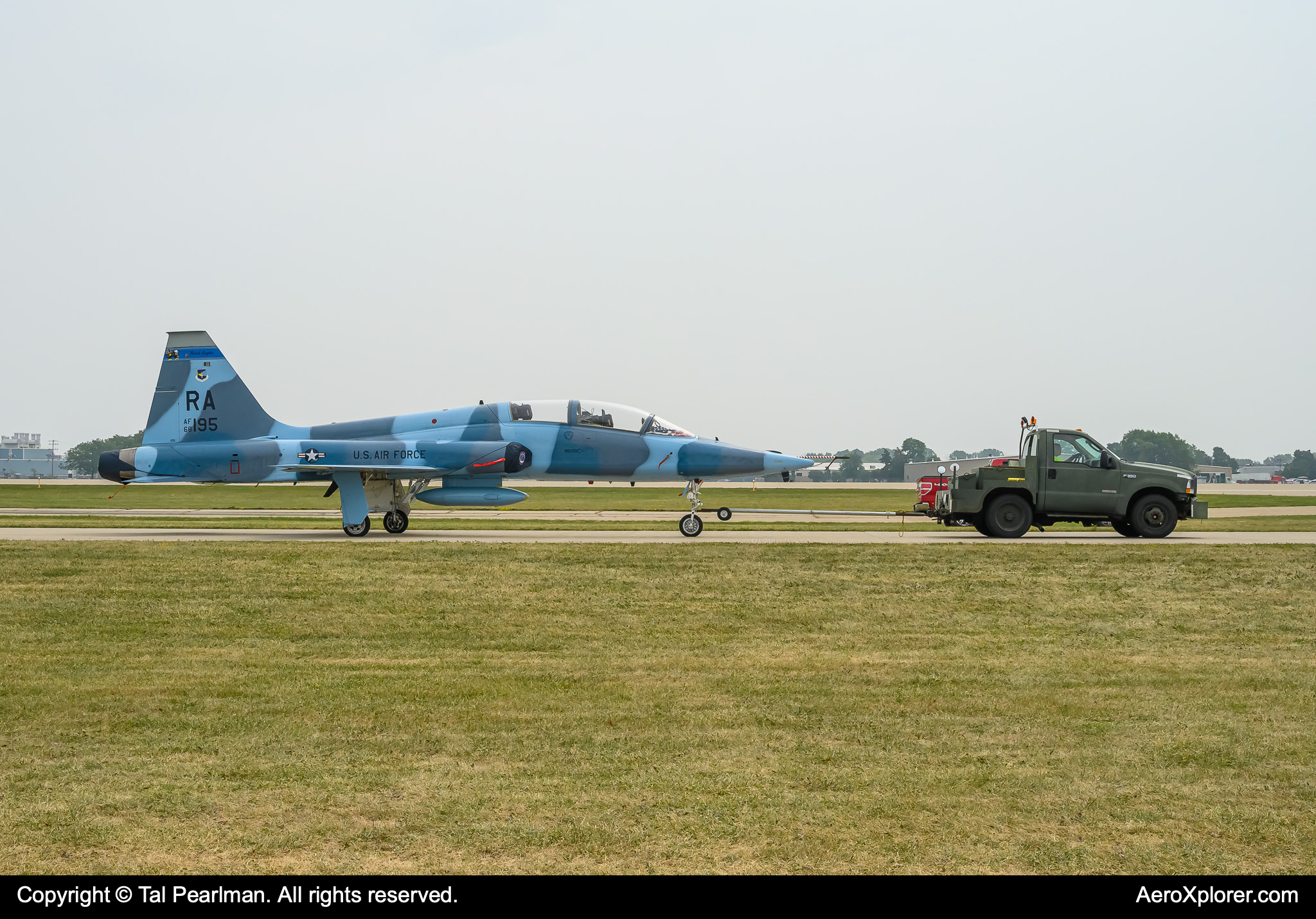 Full size: USAF - United States Air Force Northrop T-38 Talon 68-8195 at Wittman Regional Airport