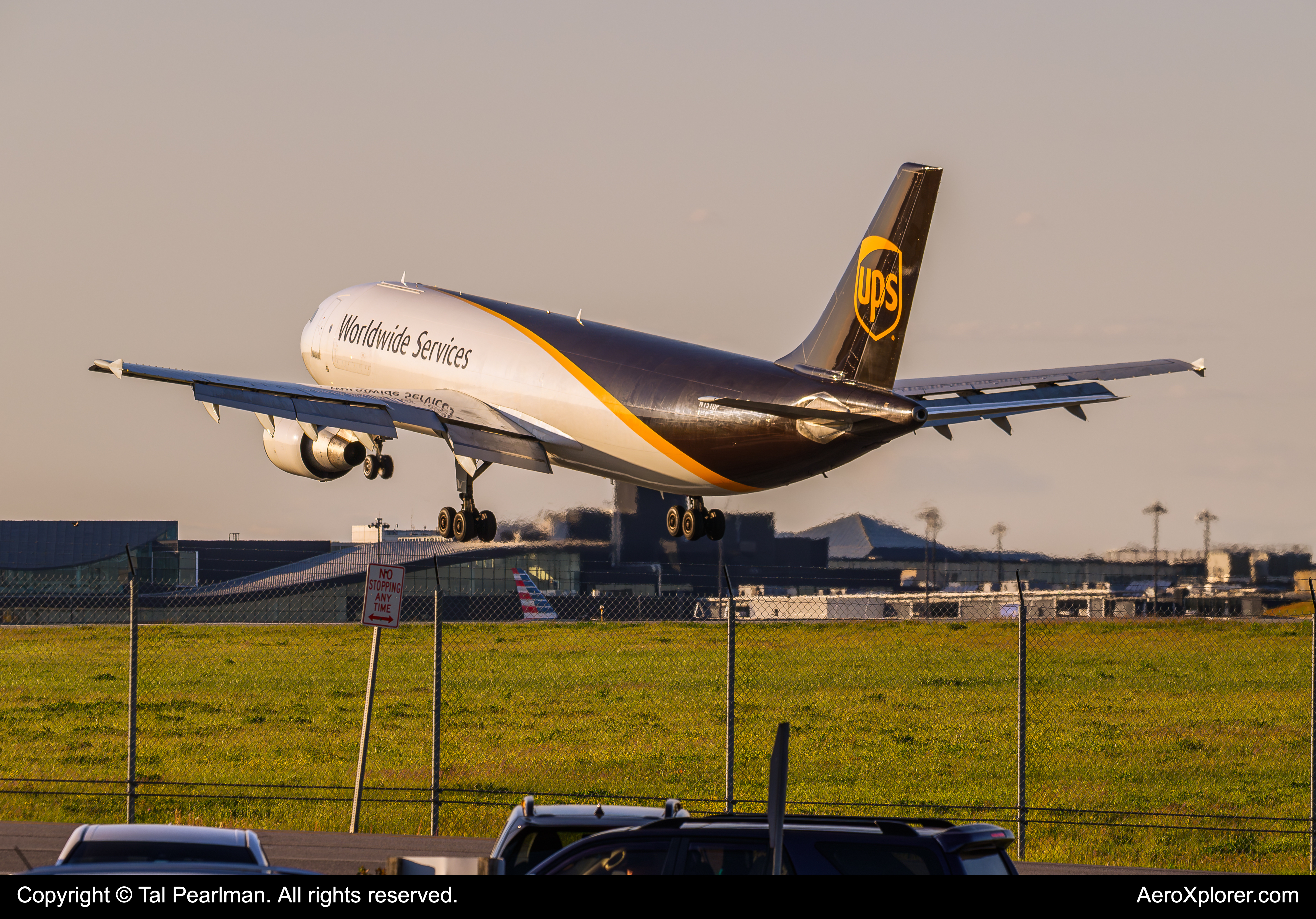 Full size: United Parcel Service Airbus A300-600F N131UP at Baltimore/Washington International Thurgood Marshall Airport