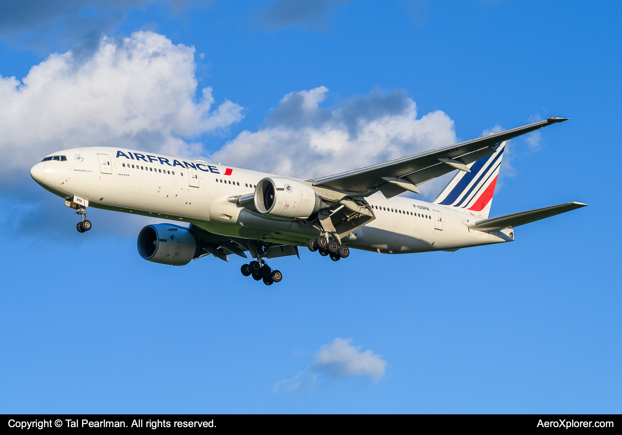 Full size: Air France Boeing 777-200ER F-GSPN at Washington Dulles International Airport