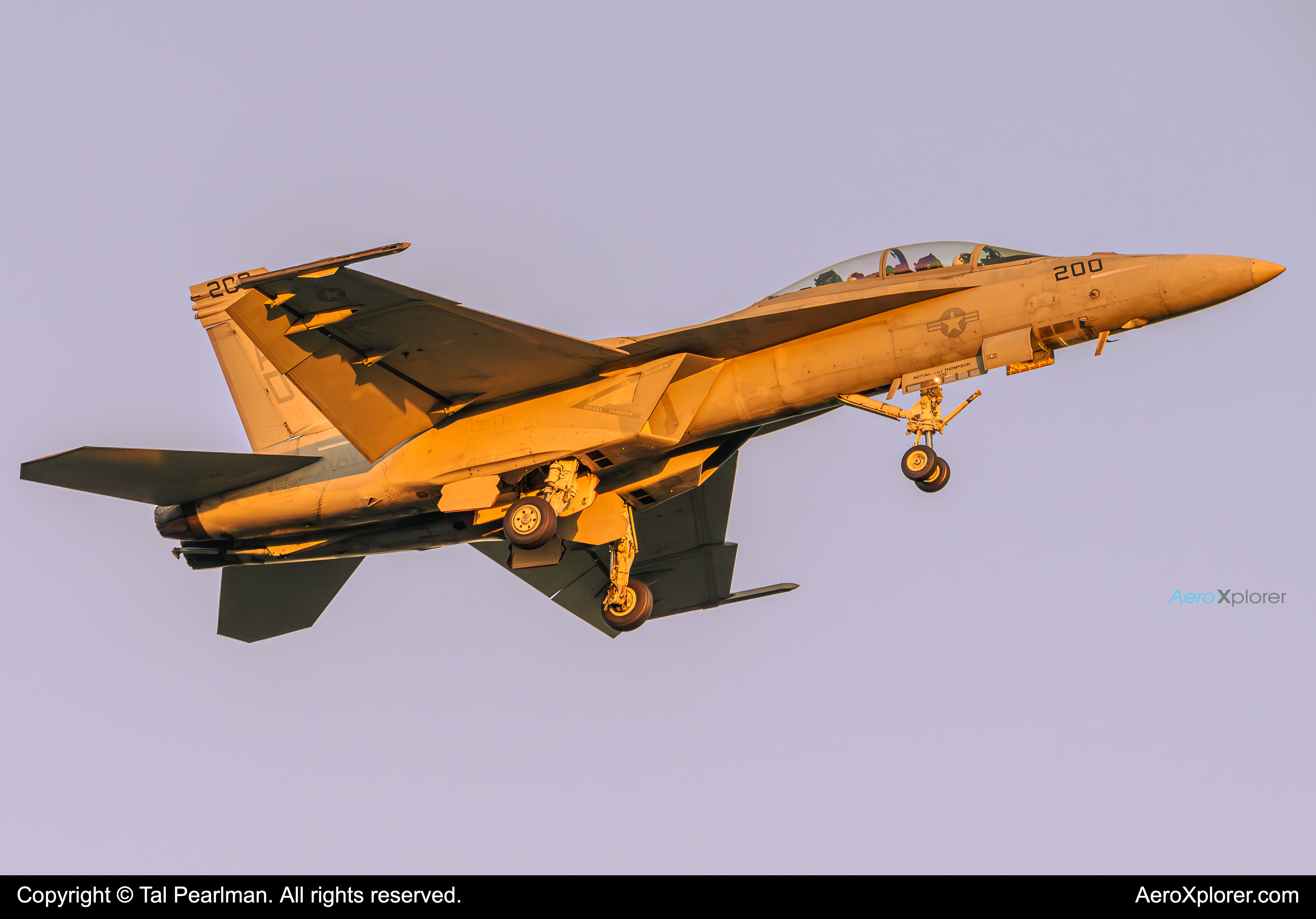 Full size: USN - United States Navy Boeing F/A-18E/F Super Hornet 16-9925 at Oceana Naval Air Station (Apollo Soucek Field)
