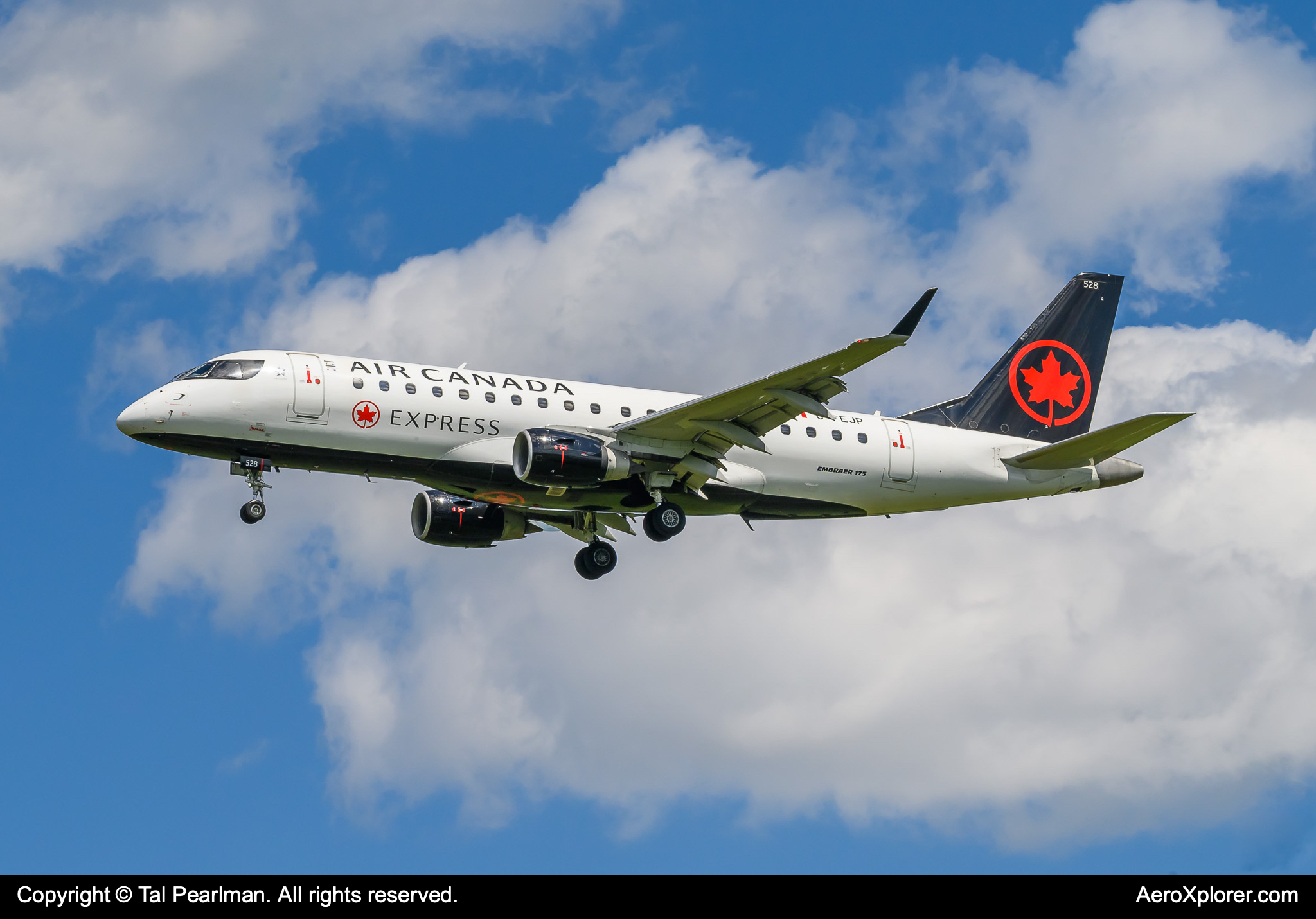Full size: Air Canada Express Embraer E175 C-FEJP at Washington Dulles International Airport