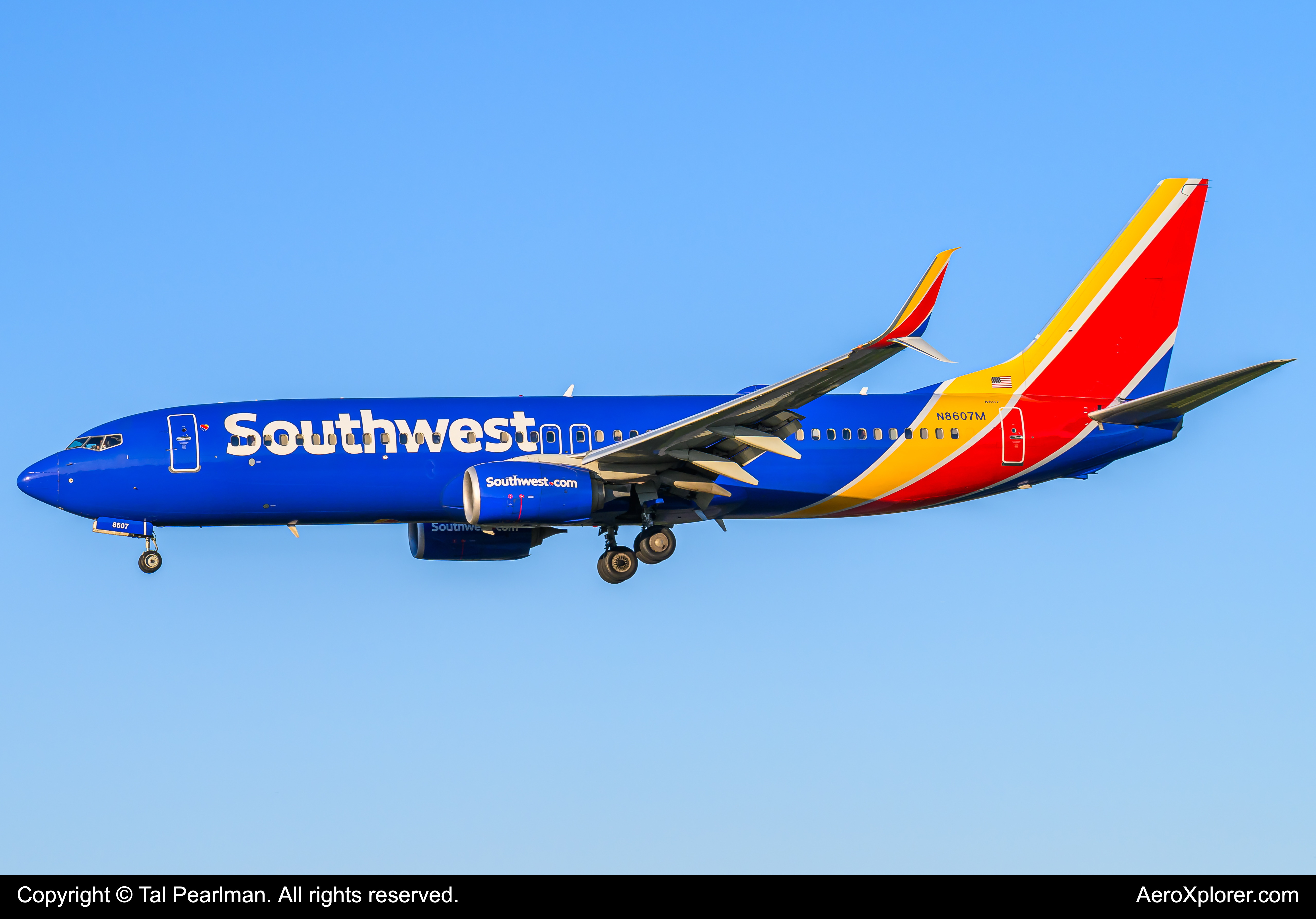 Full size: Southwest Airlines Boeing 737-800 N8607M at Baltimore/Washington International Thurgood Marshall Airport