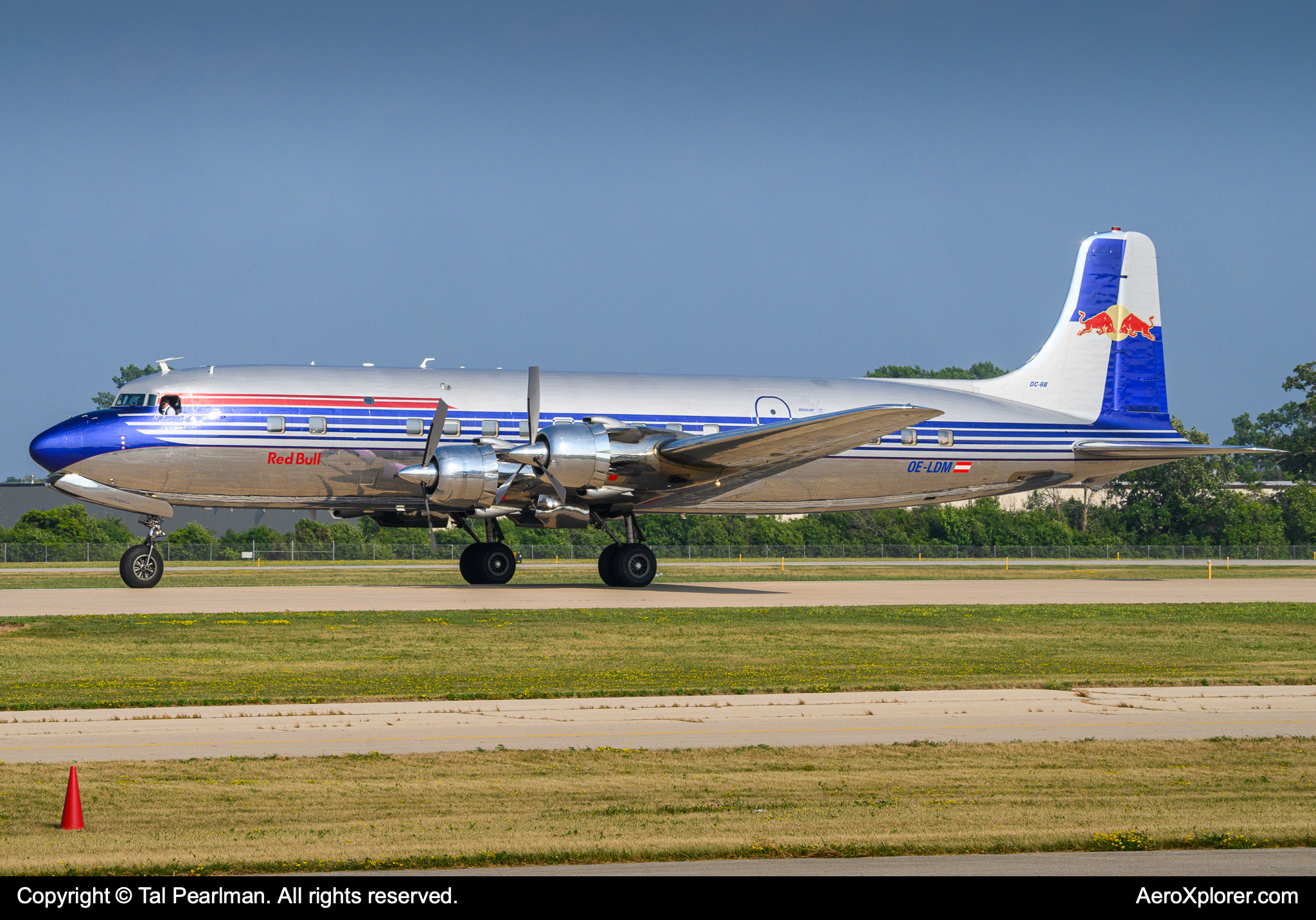 Full size: The Flying Bulls Douglas DC-6 OE-LDM at Wittman Regional Airport
