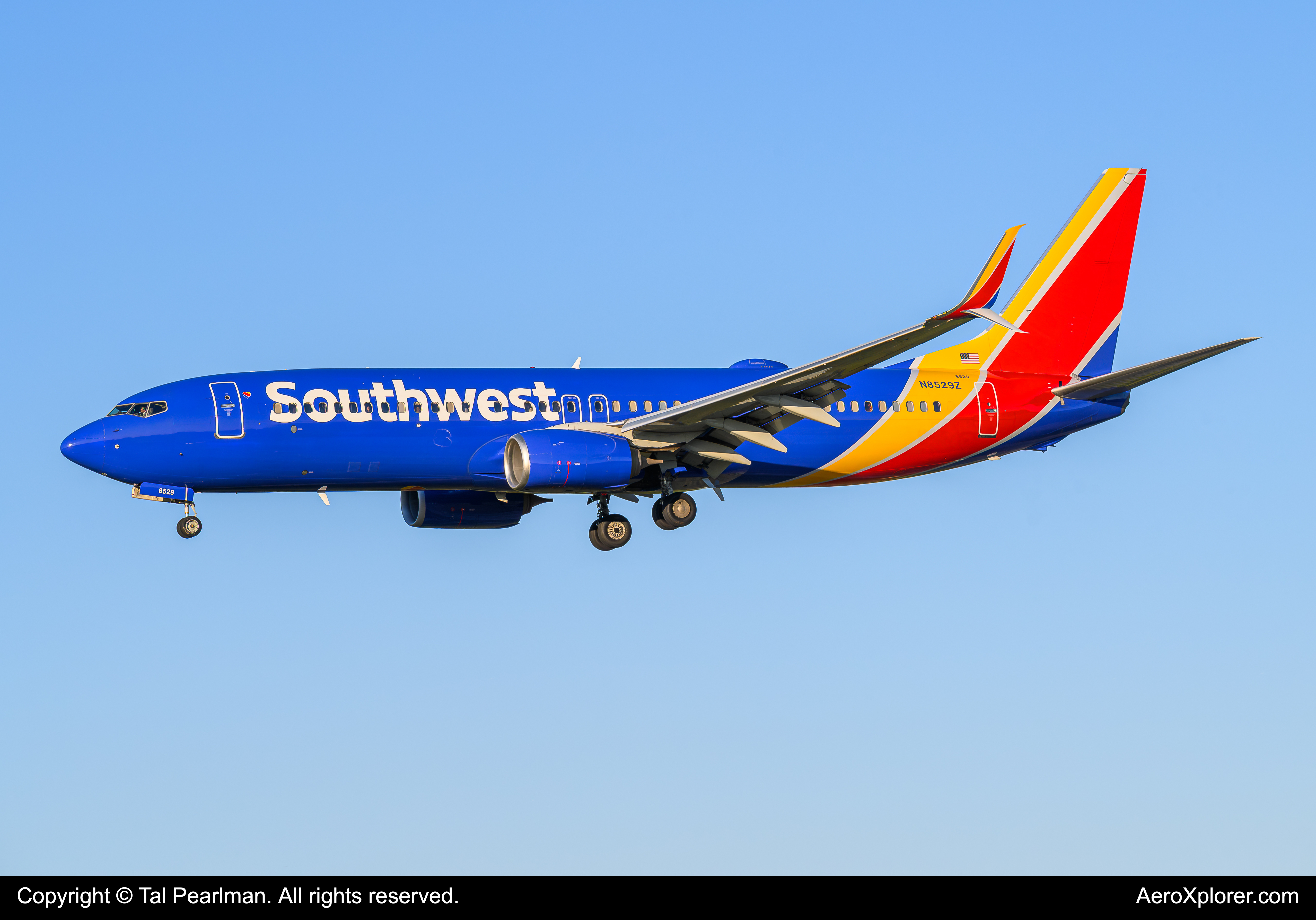 Full size: Southwest Airlines Boeing 737-800 N8529Z at Baltimore/Washington International Thurgood Marshall Airport
