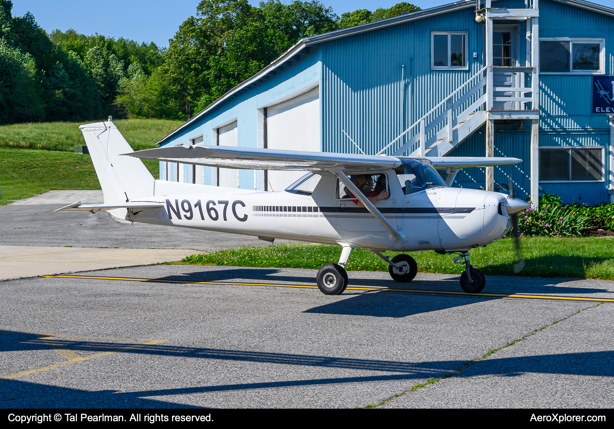 Full size: PRIVATE Cessna 150 N9167C at New Garden Airport
