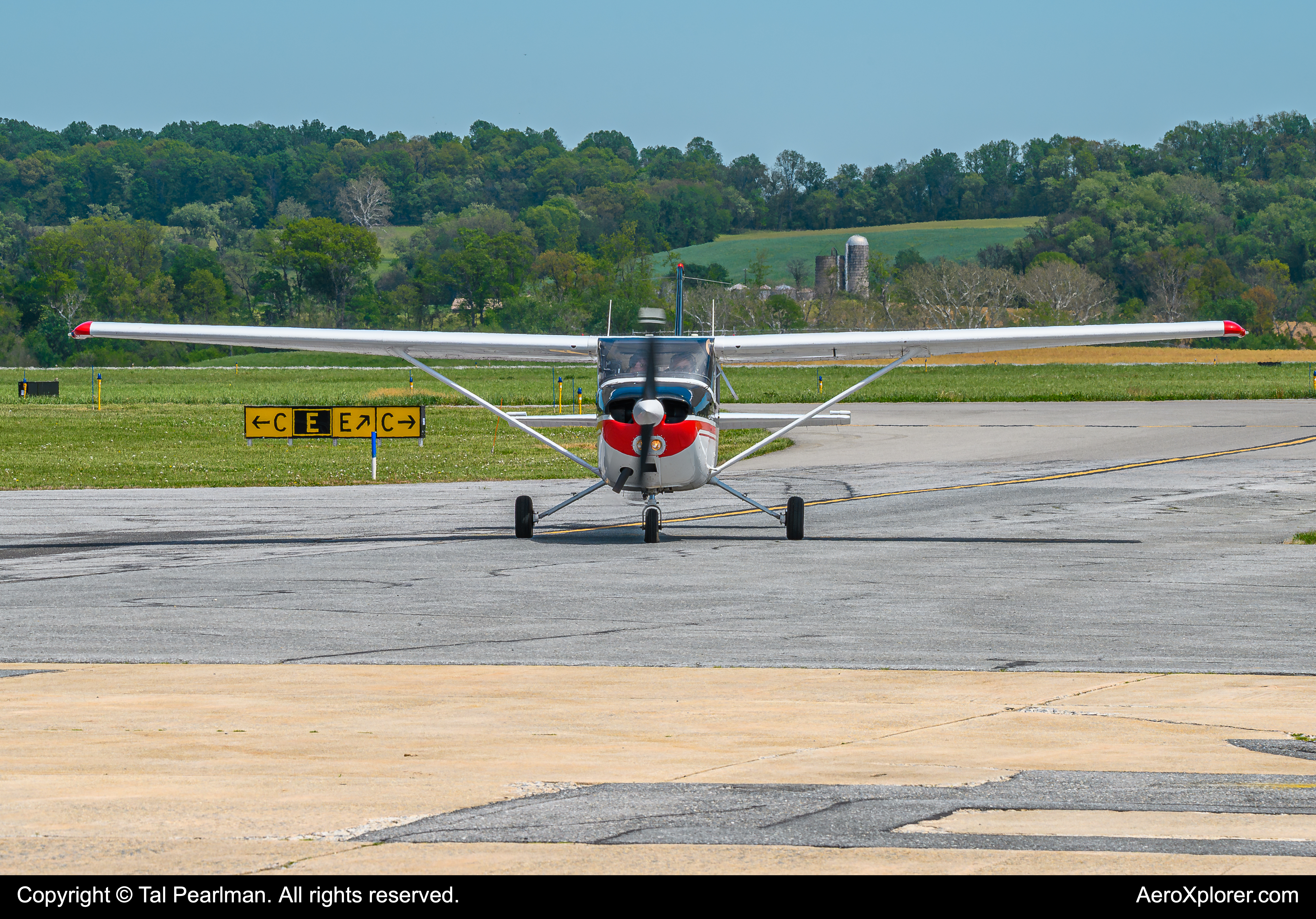 Full size: PRIVATE Cessna 172 N737CH at Frederick Municipal Airport