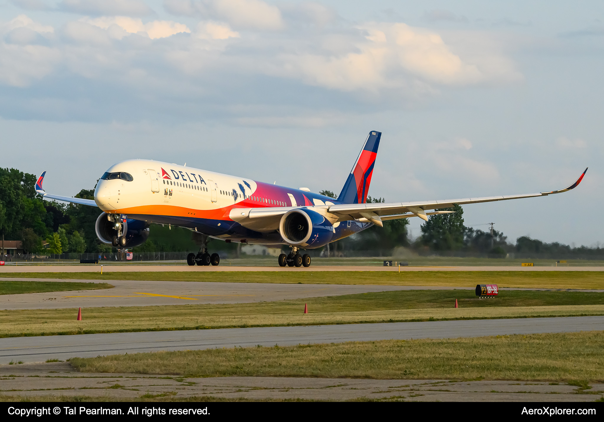 Full size: Delta Airlines Airbus A350-900 N522DZ at Wittman Regional Airport