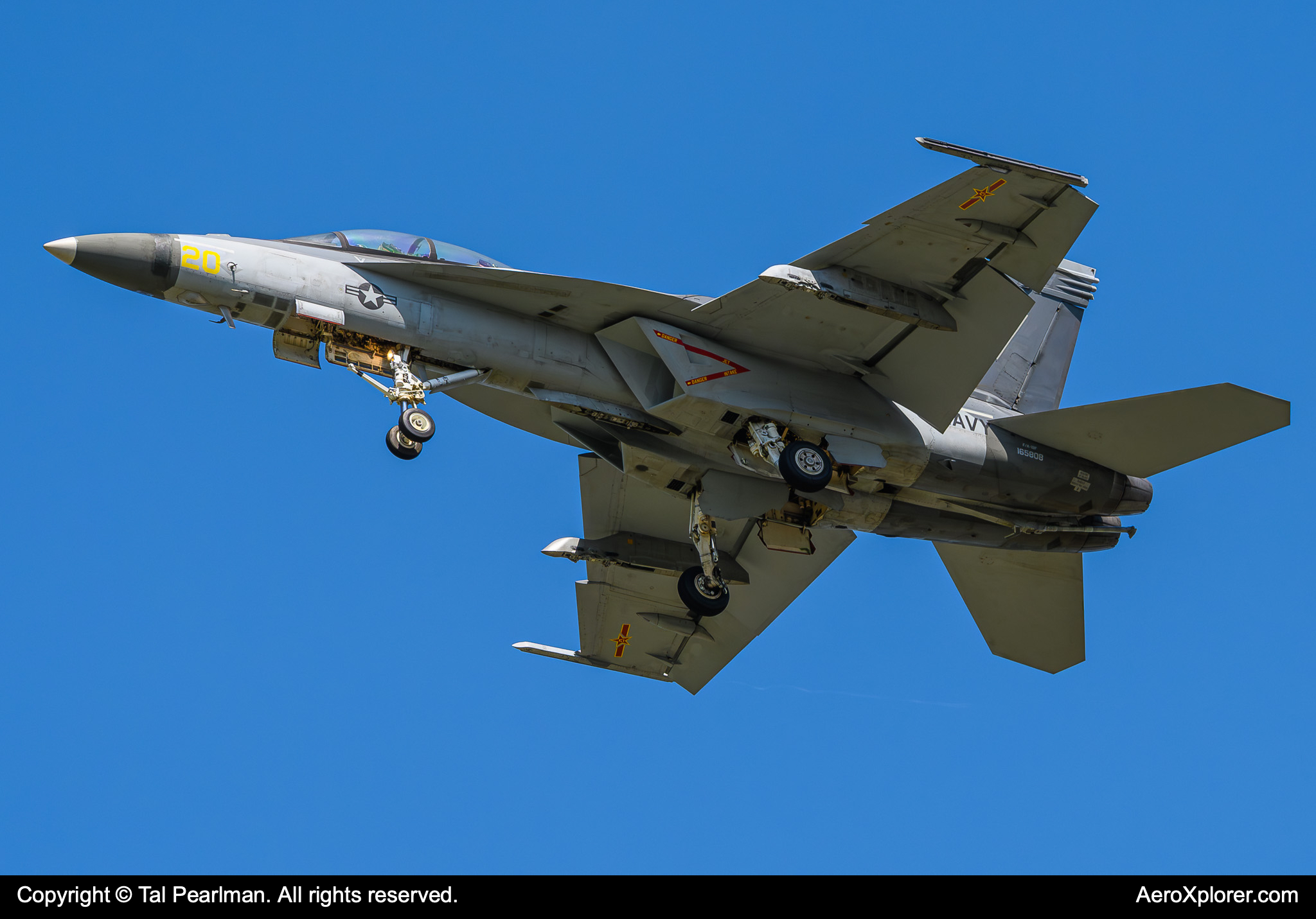 Full size: USN - United States Navy McDonnel Douglas F/A-18 Hornet 165808 at Oceana Naval Air Station (Apollo Soucek Field)