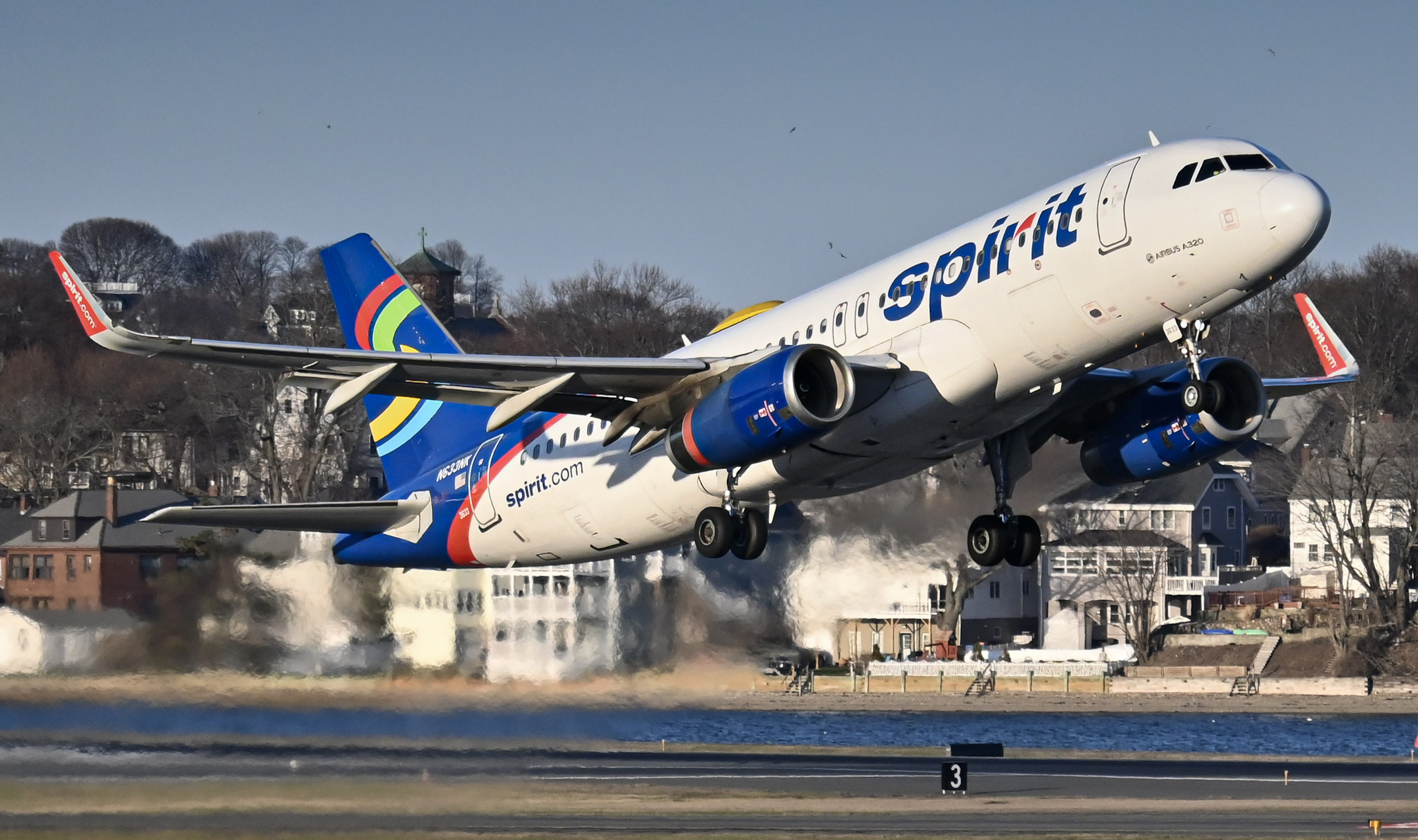 Full size: Spirit Airlines Airbus A320 N633NK at General Edward Lawrence Logan International Airport