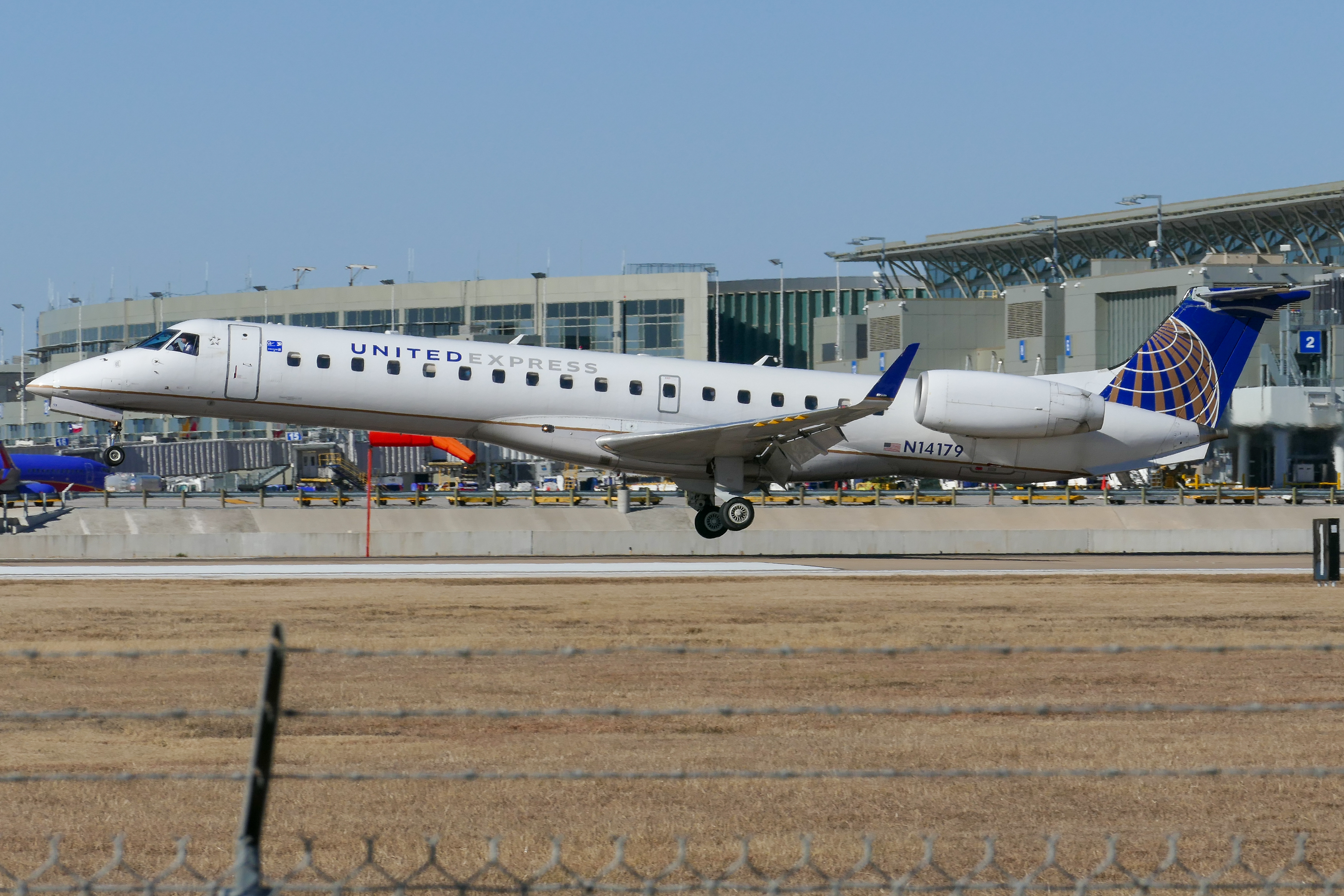 Full size: United Express Embraer ERJ145 N14179 at Austin-Bergstrom International Airport