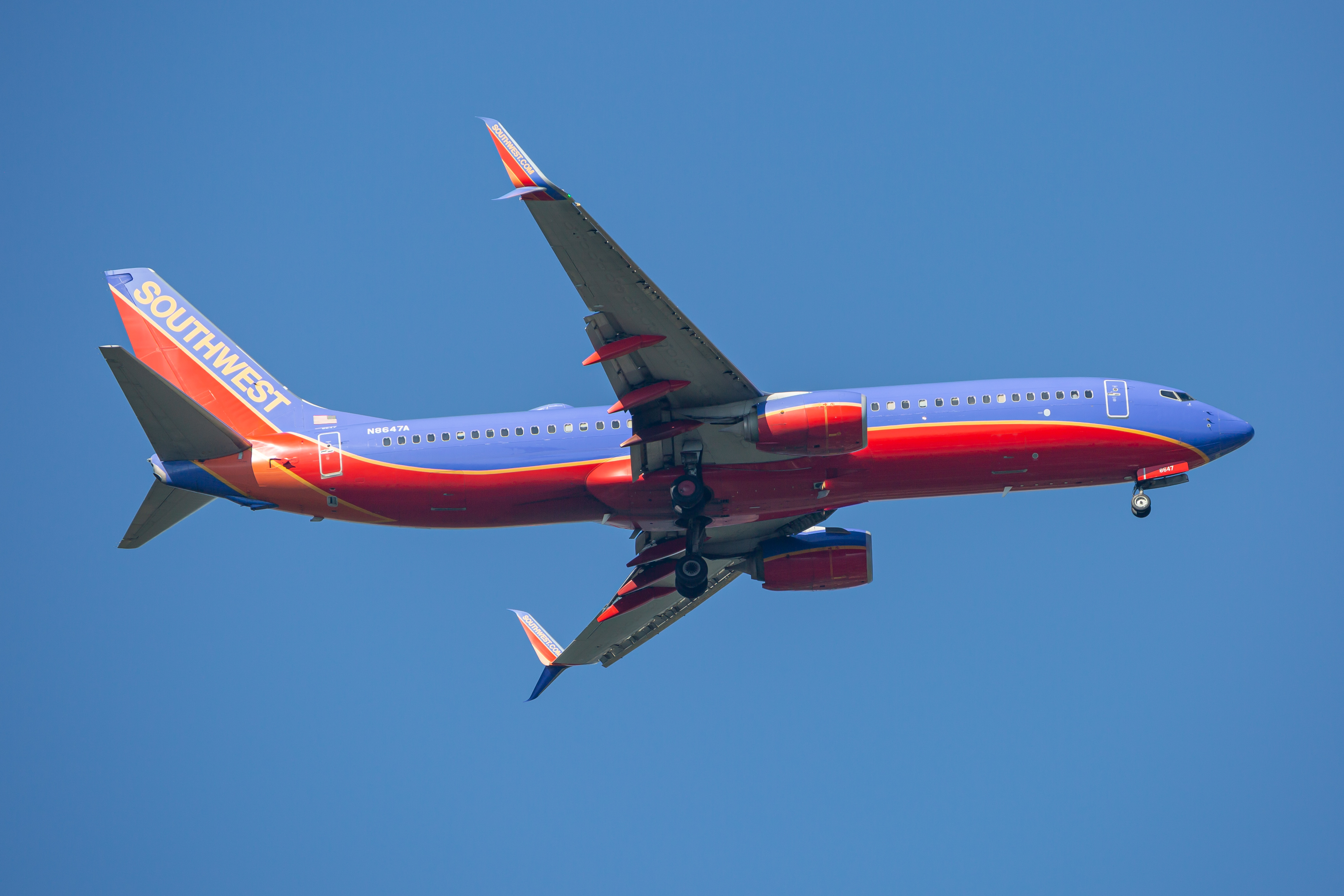 Full size: Southwest Airlines Boeing 737-800 N8647A at Baltimore/Washington International Thurgood Marshall Airport