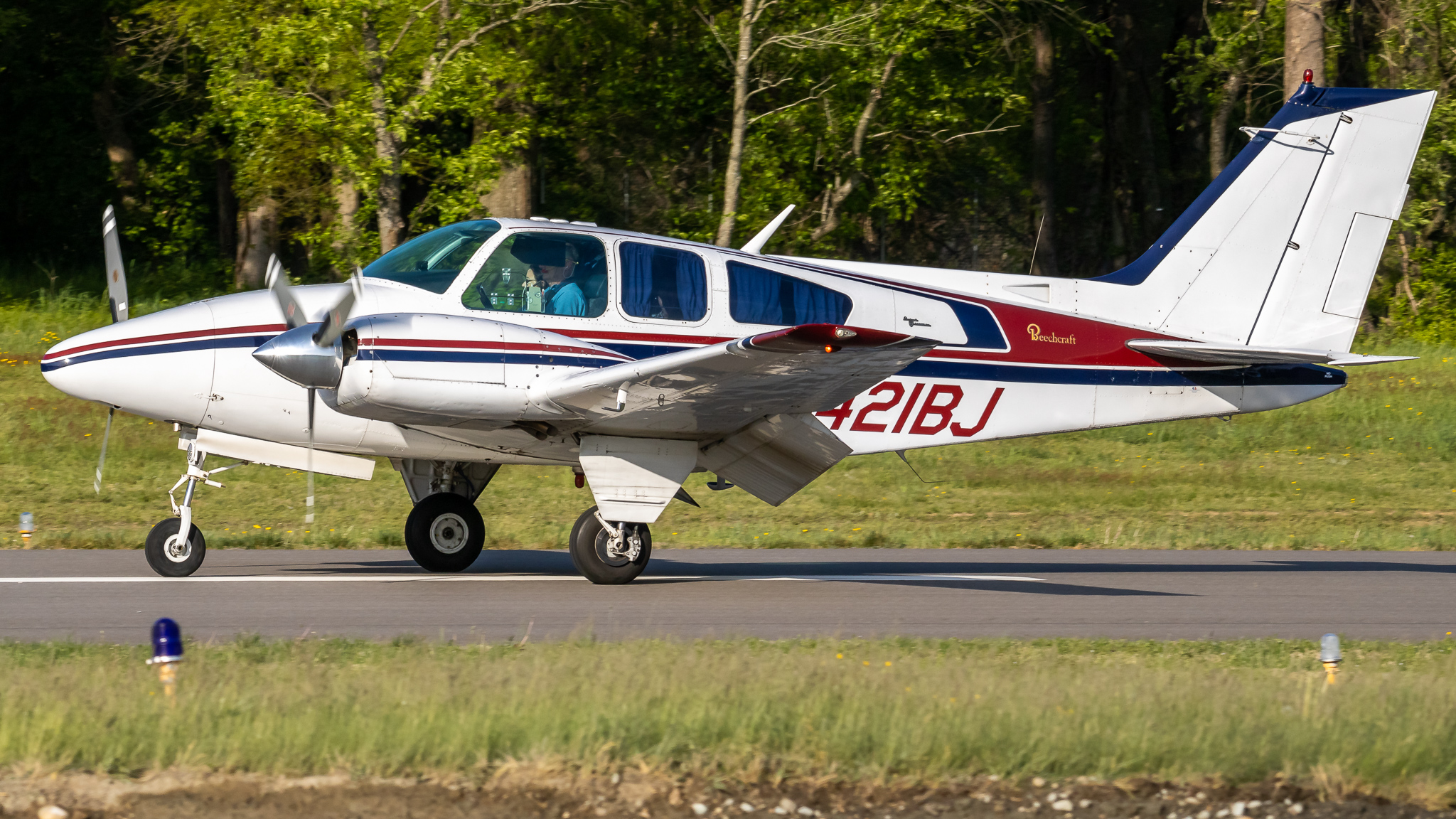 Full size: PRIVATE Beechcraft 55 Baron N421BJ at College Park Airport