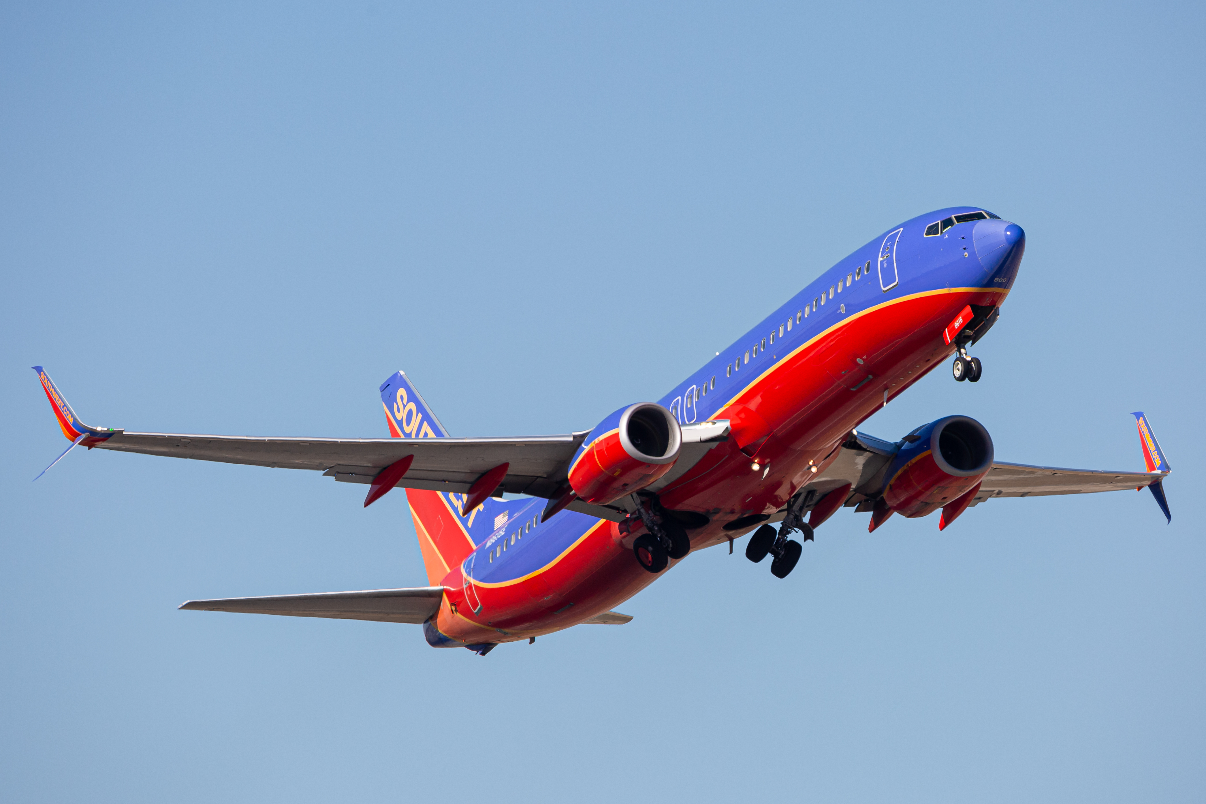 Full size: Southwest Airlines Boeing 737-800 N8615E at Baltimore/Washington International Thurgood Marshall Airport