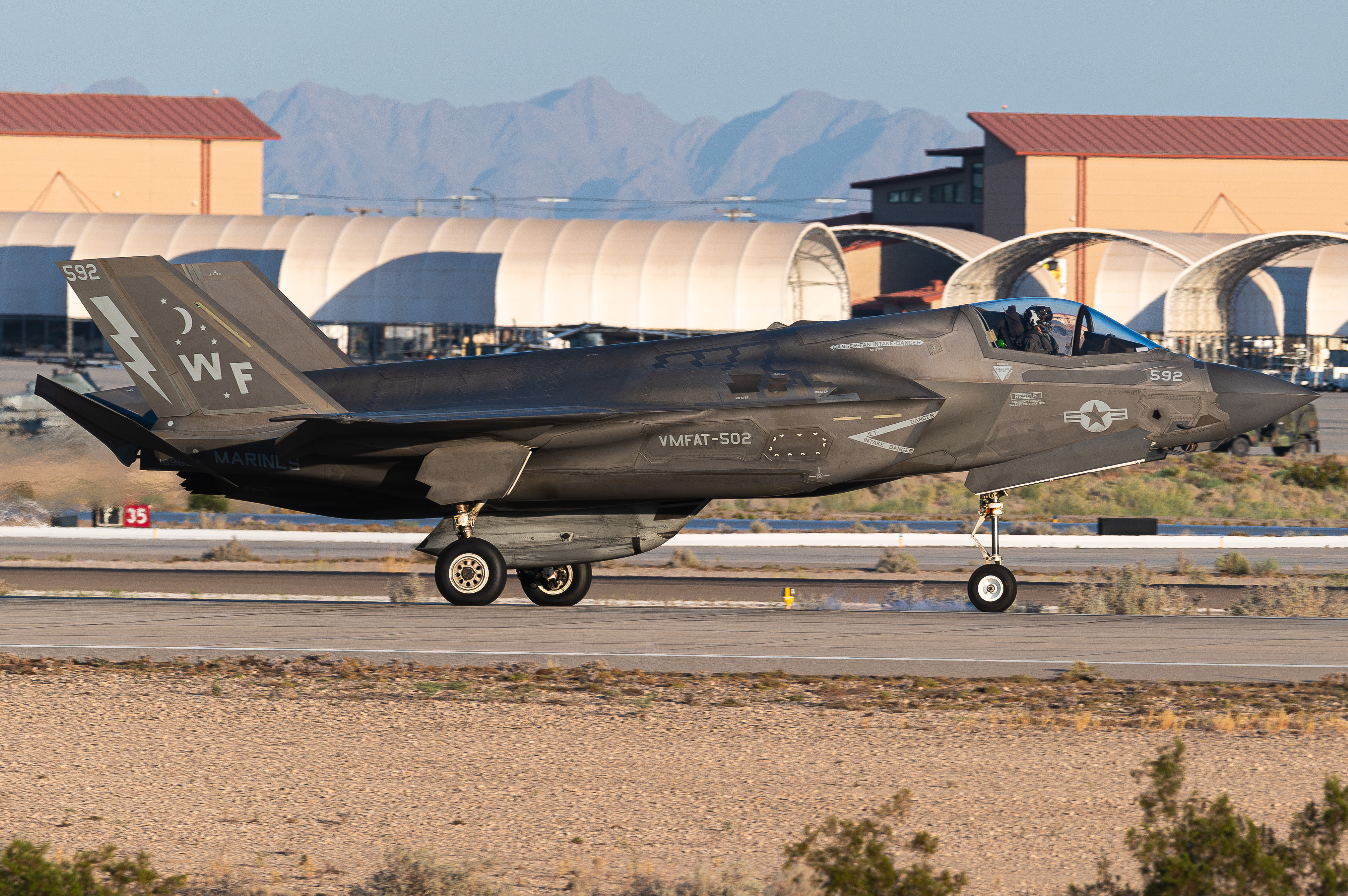 Full size: USMC - United States Marine Corp Lockheed Martin F-35 Lightning 169628 at 