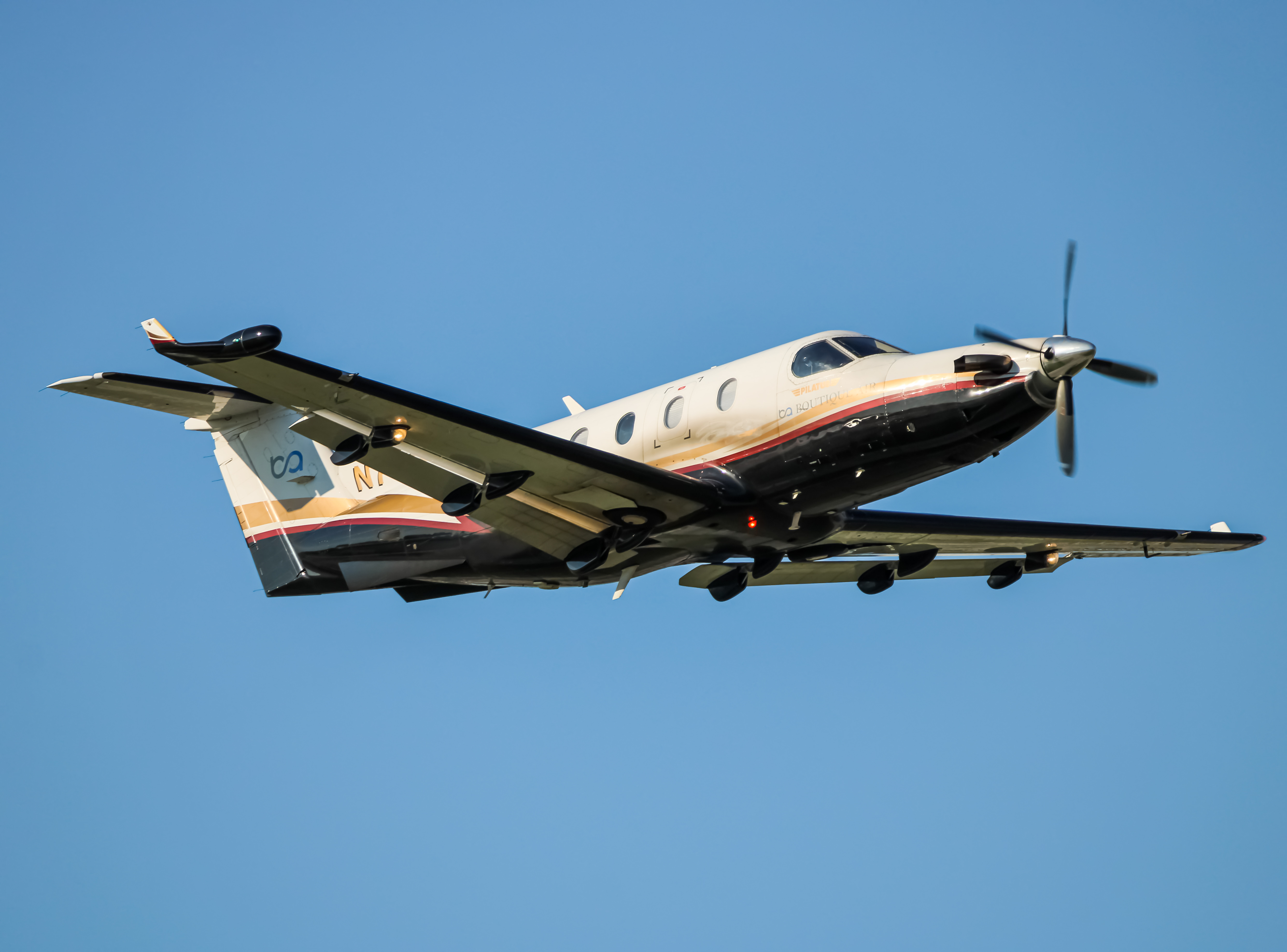 Full size: Boutique Air Pilatus PC-12 N7YR at Baltimore/Washington International Thurgood Marshall Airport