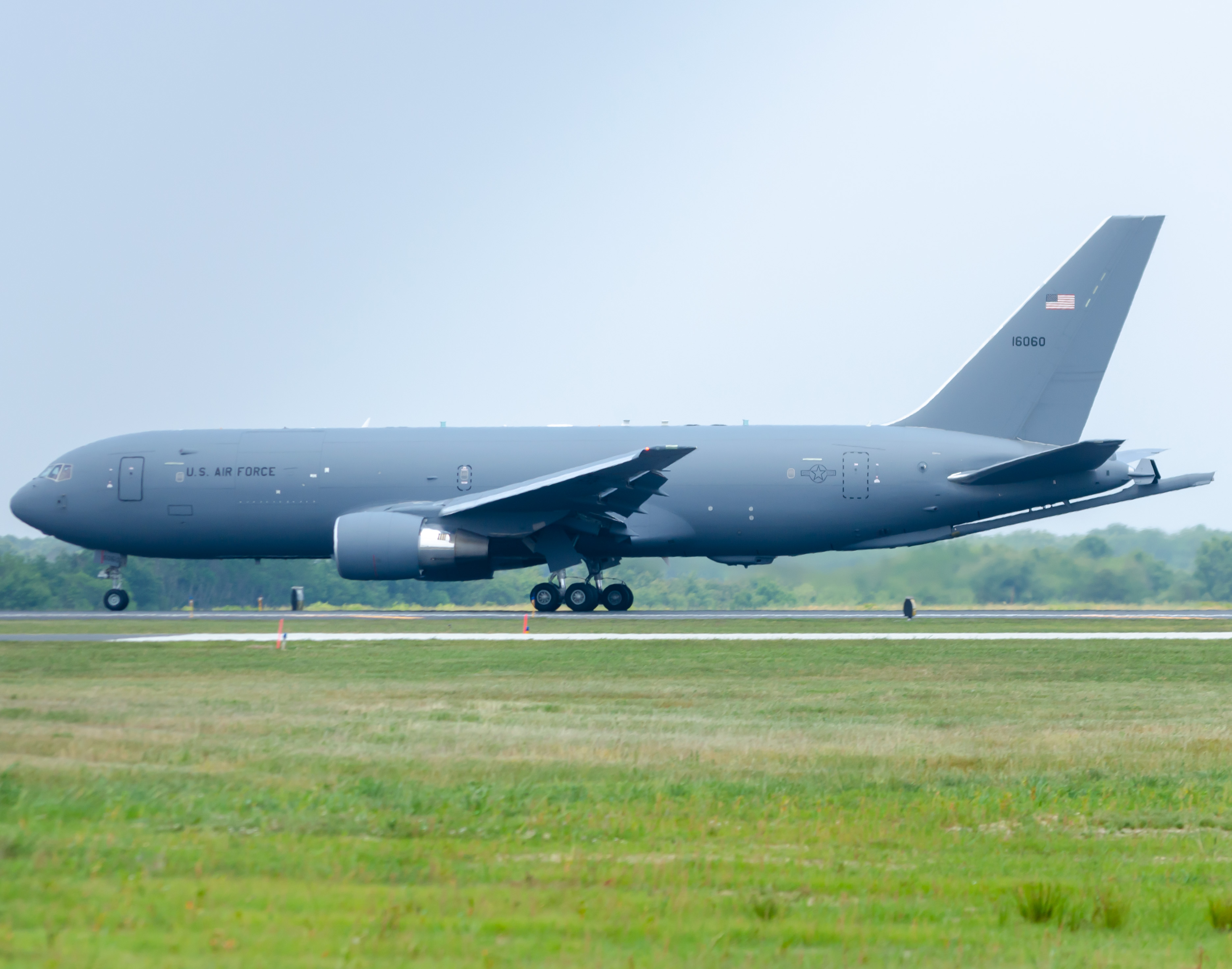 Full size: USAF - United States Air Force Boeing KC-46A Pegasus 11-46060 at Atlantic City International Airport