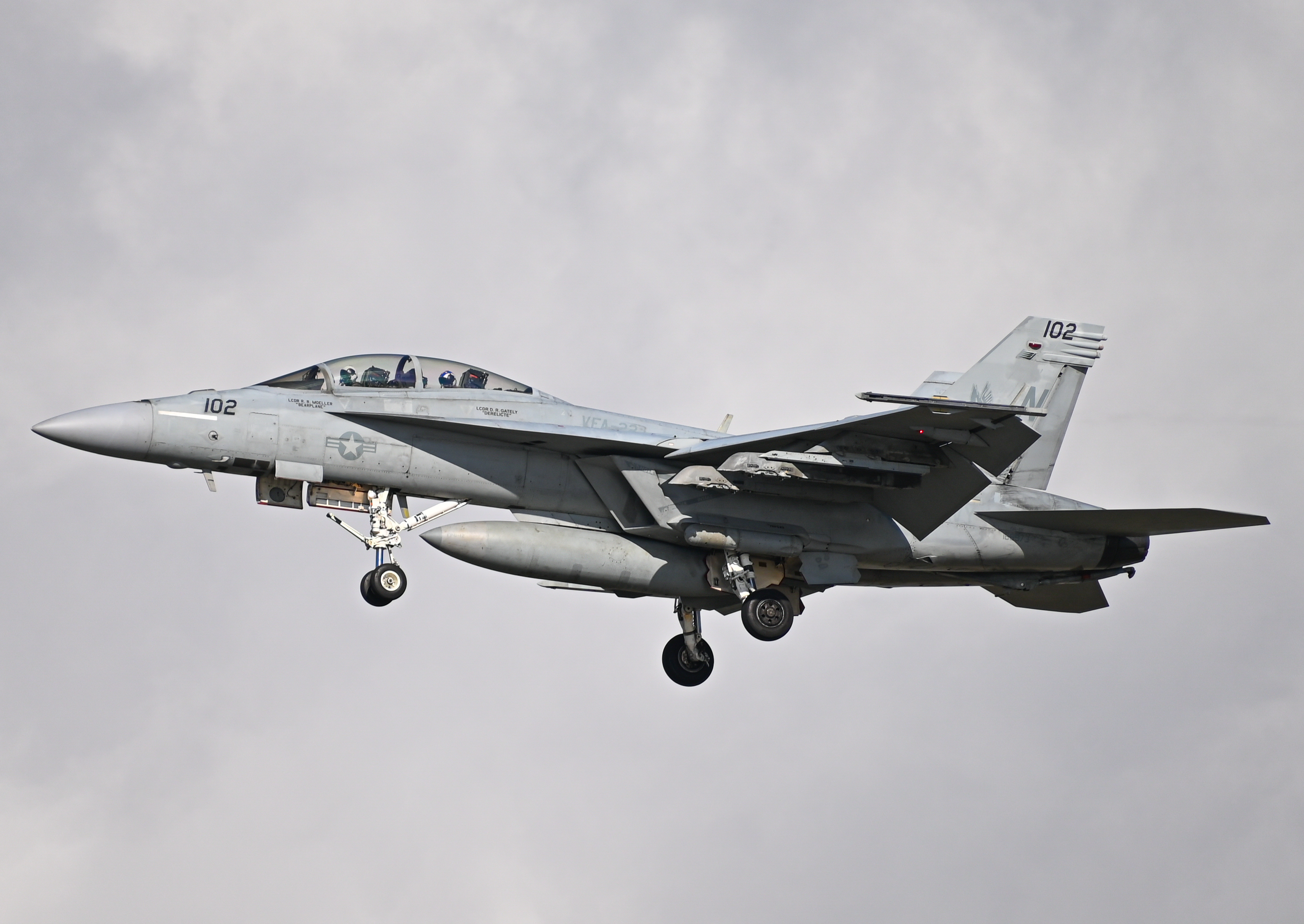 Full size: USN - United States Navy Boeing F/A-18E/F Super Hornet 168973 at North Island NAS